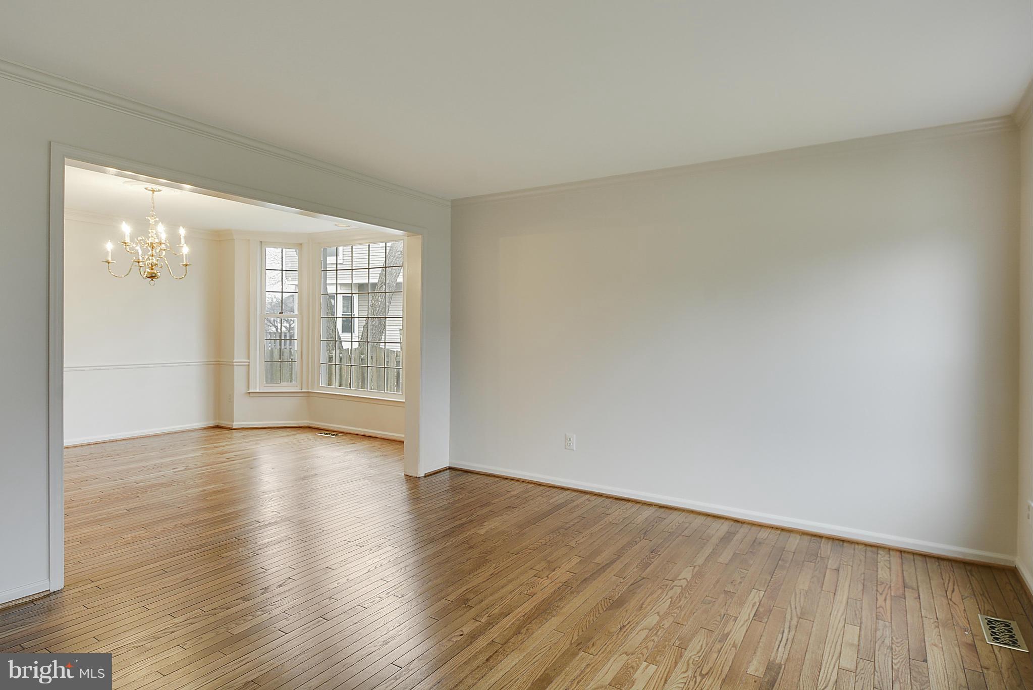 LAKE DEVEREUX - Residential Lease