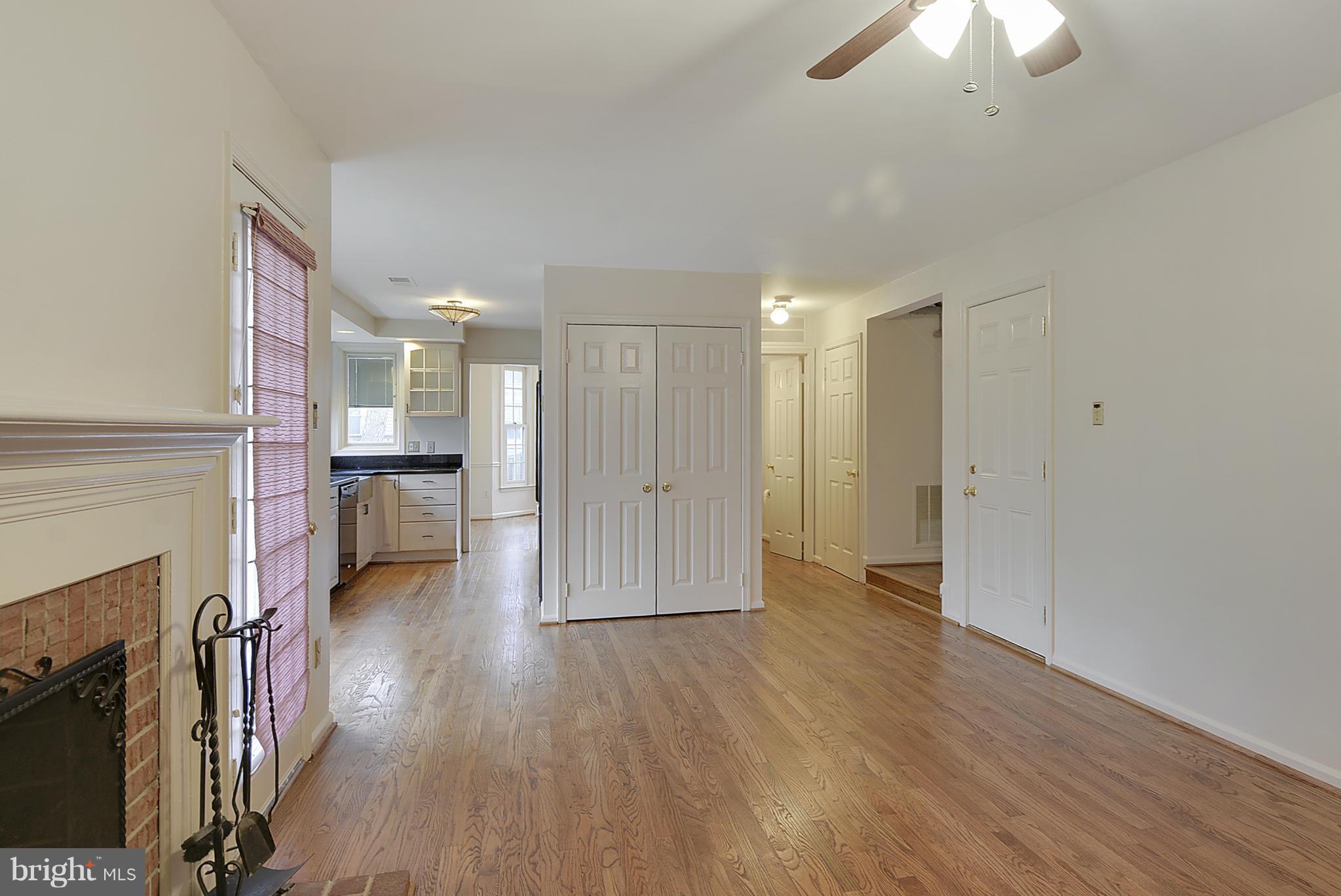 LAKE DEVEREUX - Residential Lease