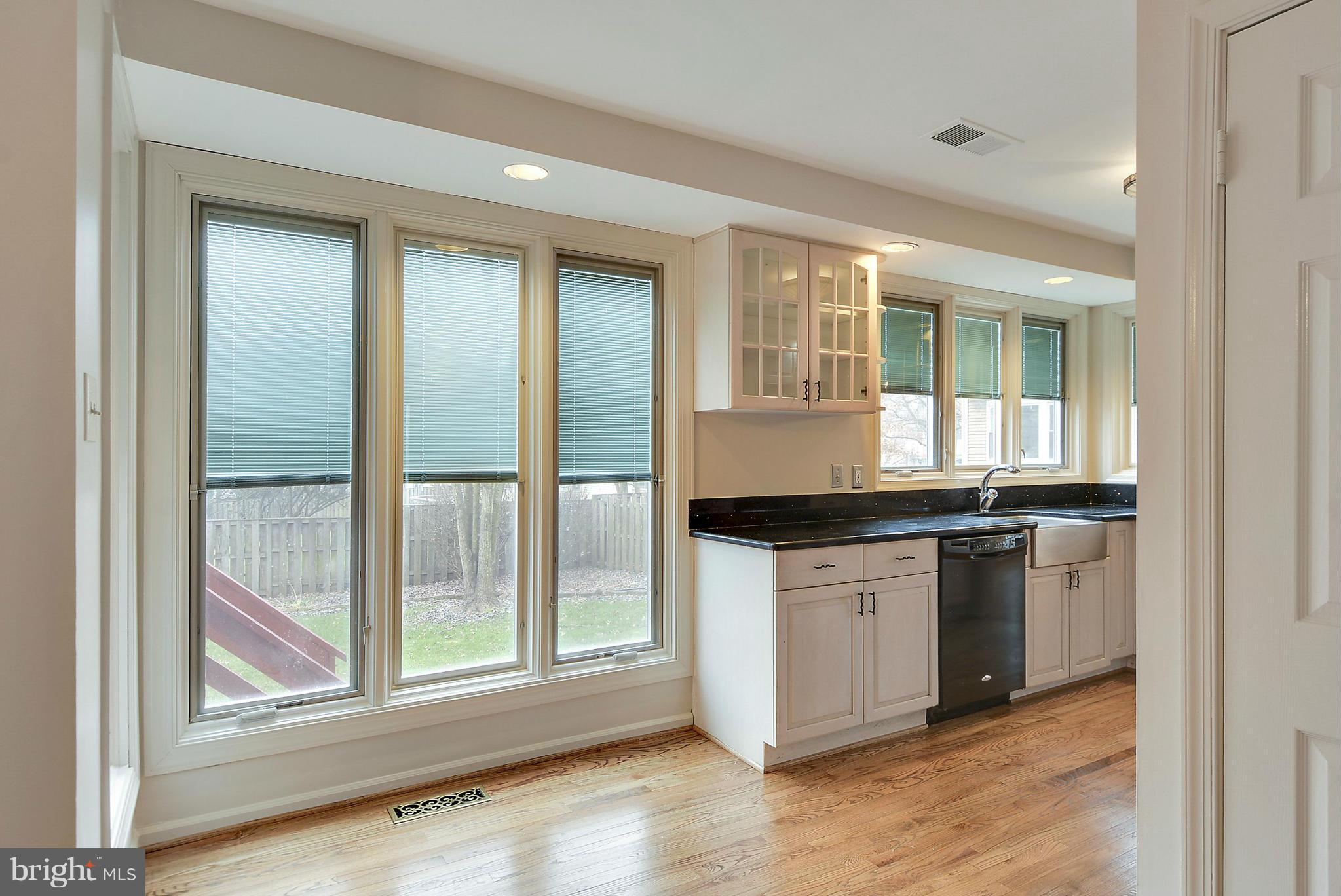 LAKE DEVEREUX - Residential Lease