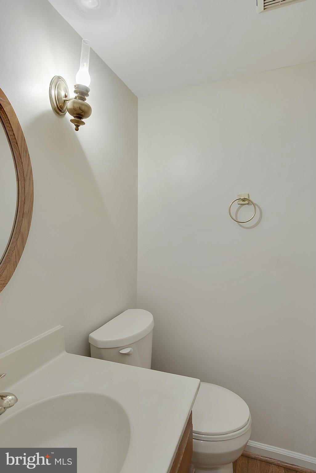 LAKE DEVEREUX - Residential Lease