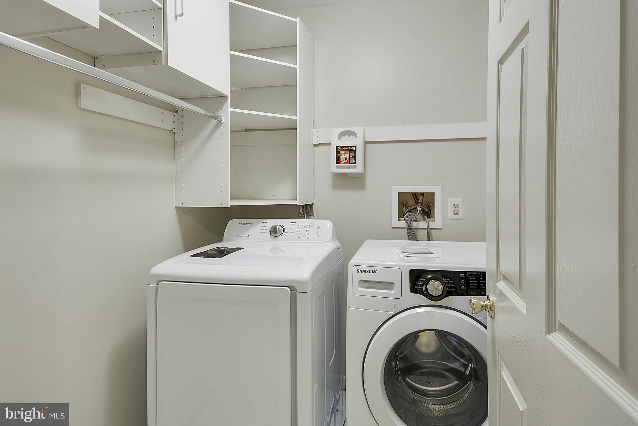 LAKE DEVEREUX - Residential Lease