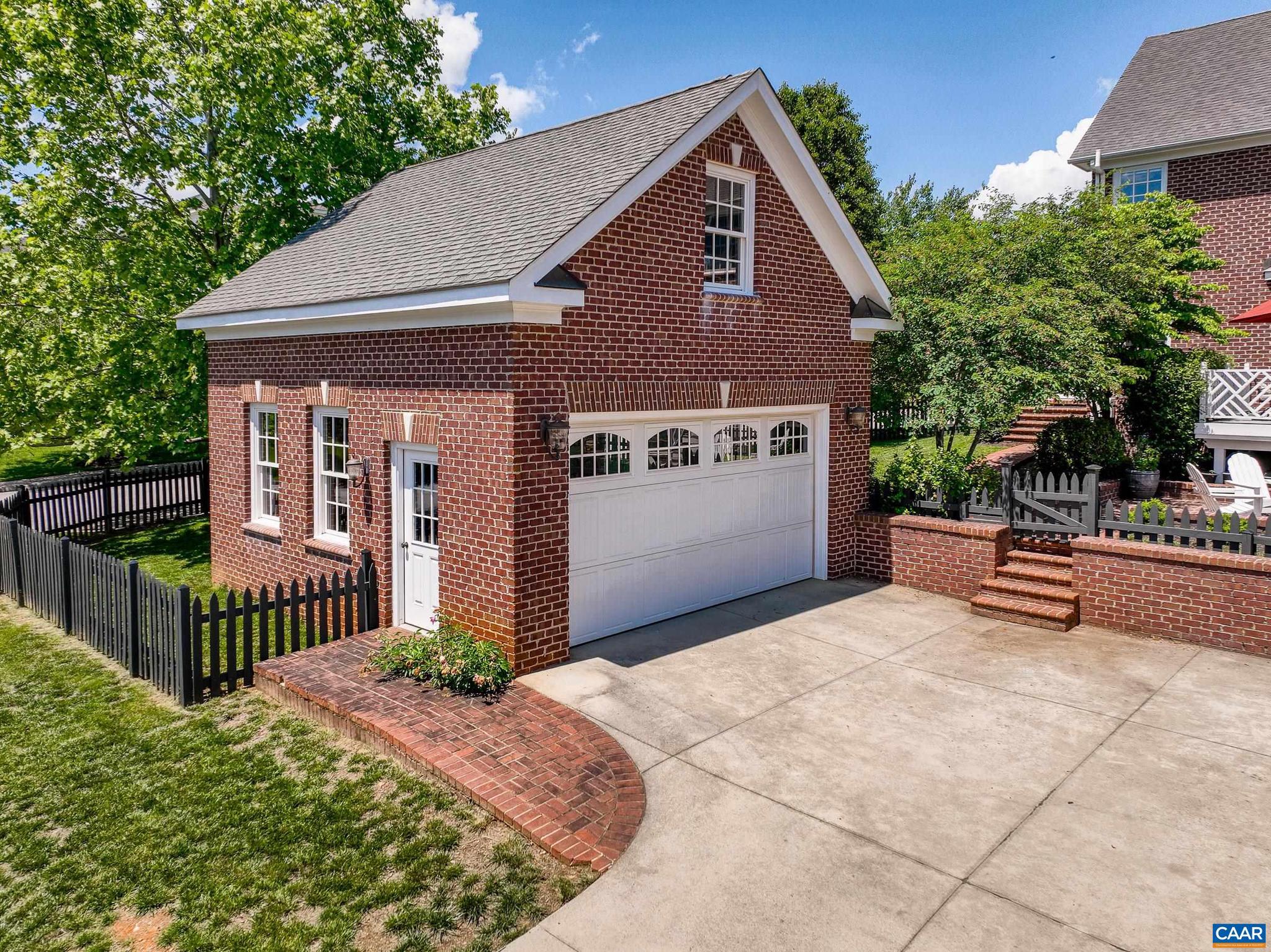 OLD TRAIL - Residential