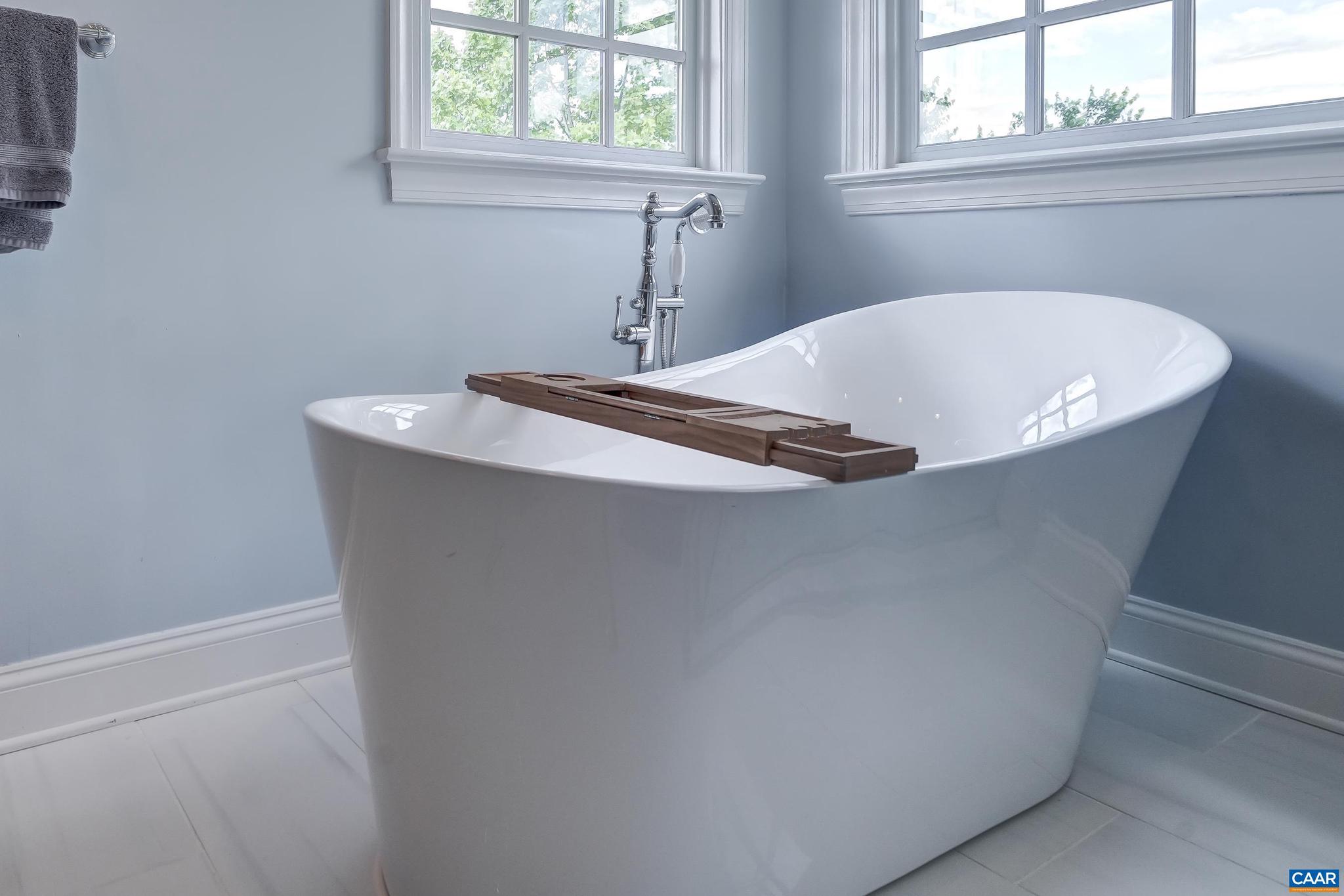 OLD TRAIL - Residential