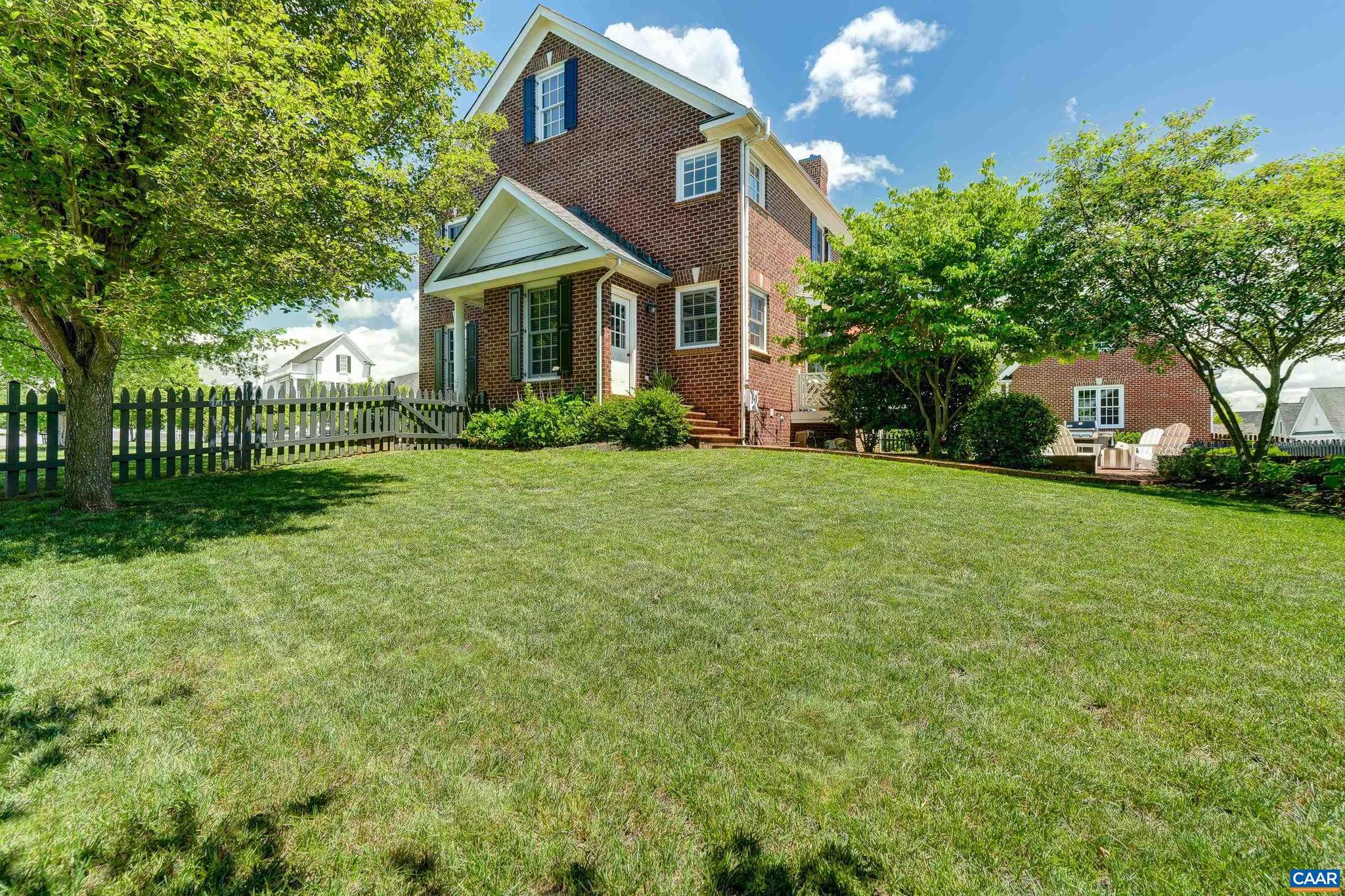 OLD TRAIL - Residential