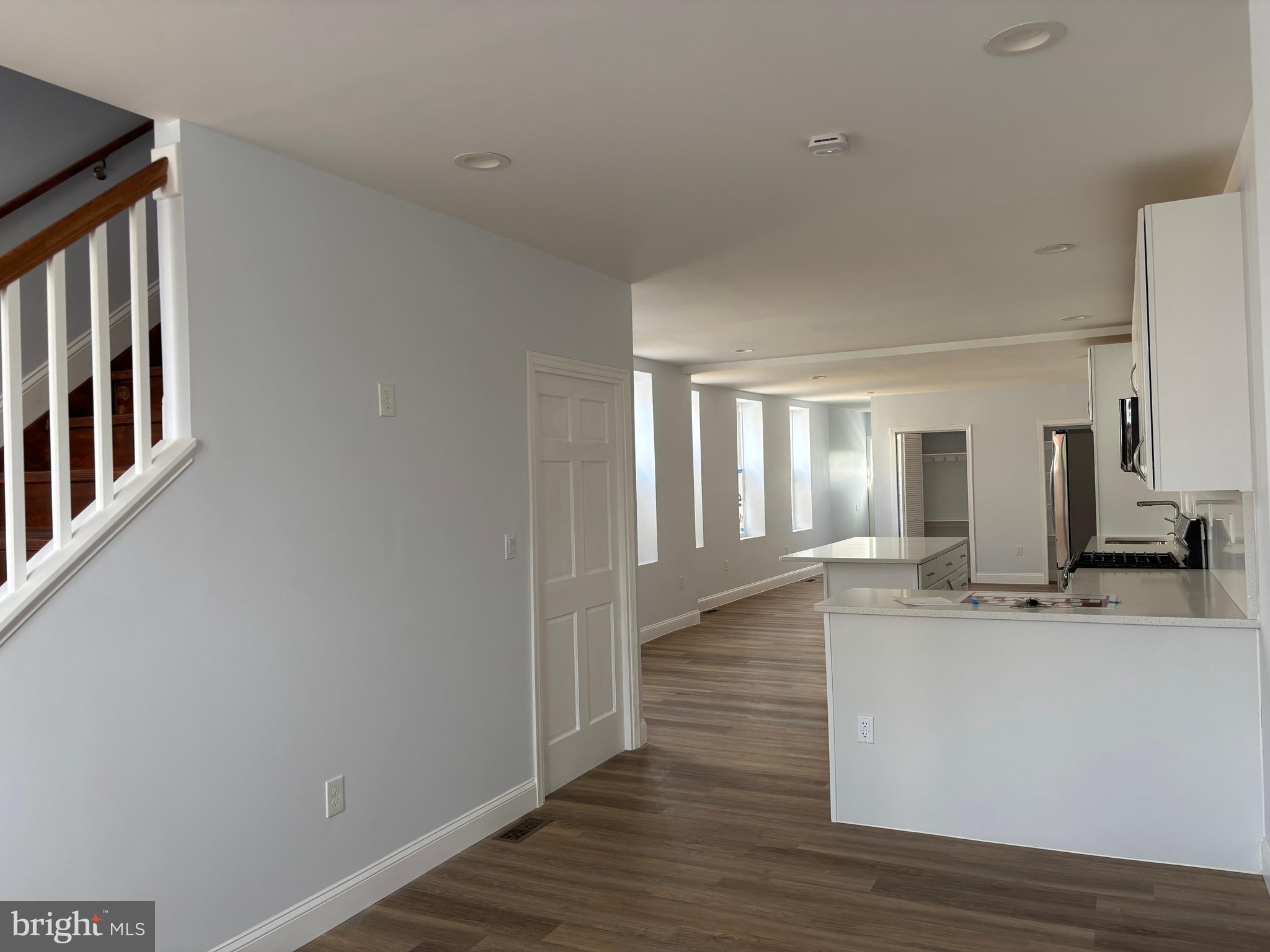 2505 E FEDERAL STREET