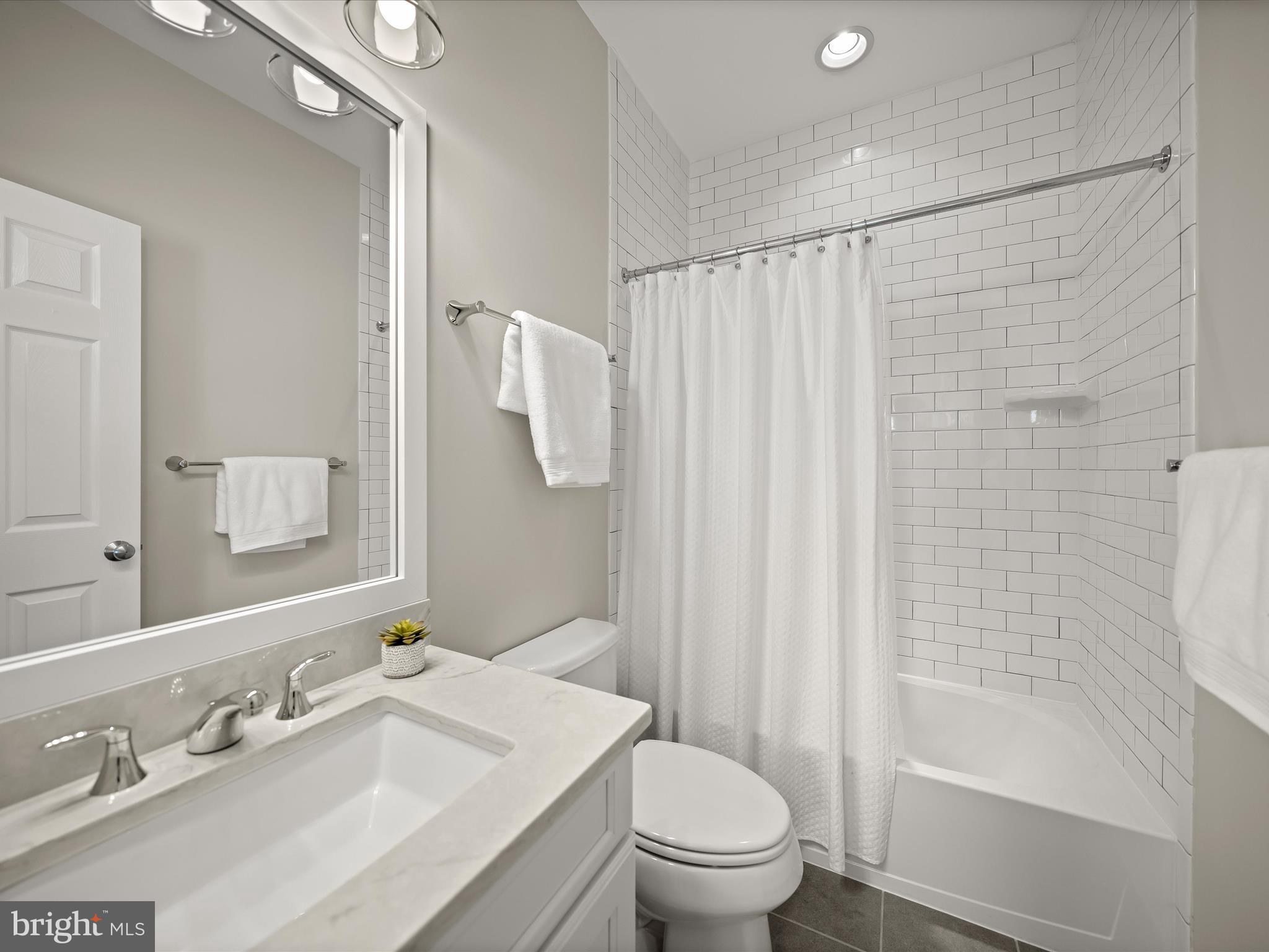 WATERFORD CREEK - Residential