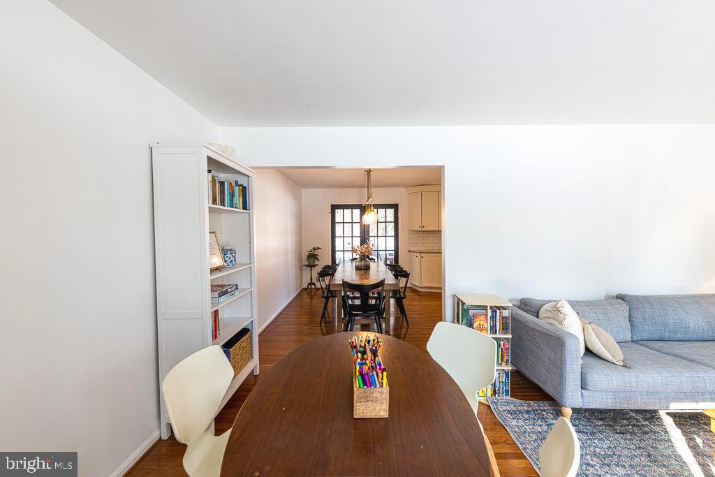 HICKORY GROVE - Residential