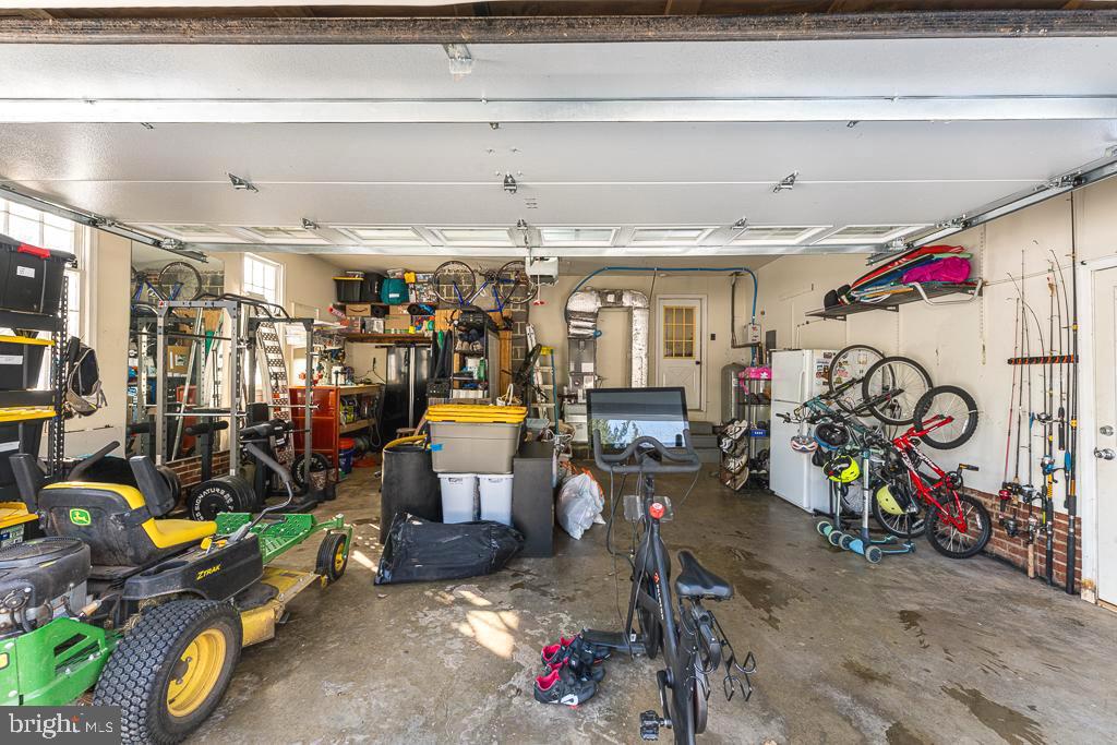 HICKORY GROVE - Residential