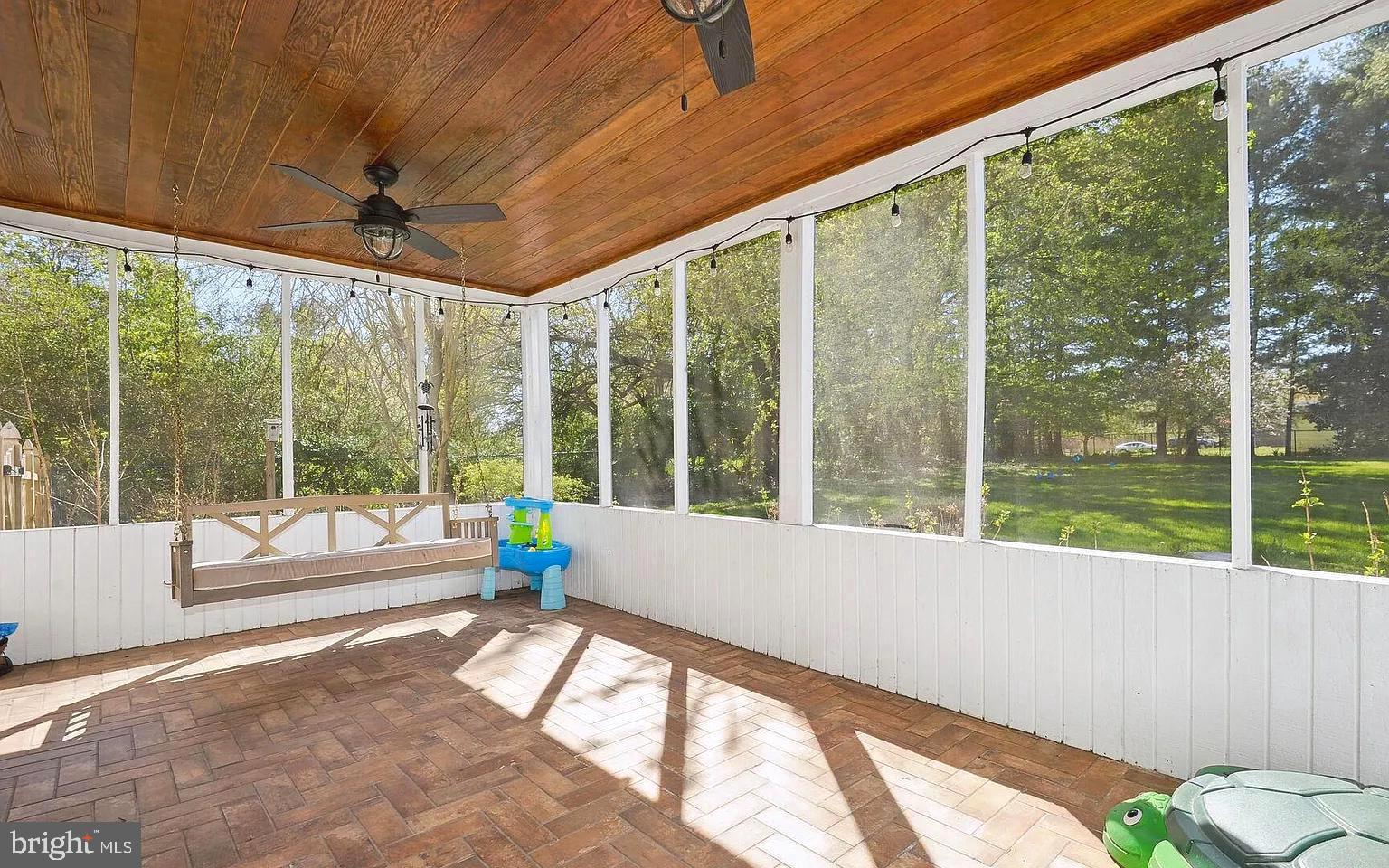 HICKORY GROVE - Residential