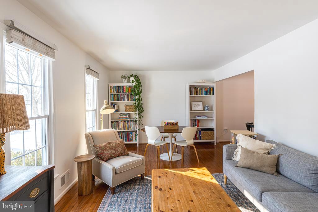 HICKORY GROVE - Residential