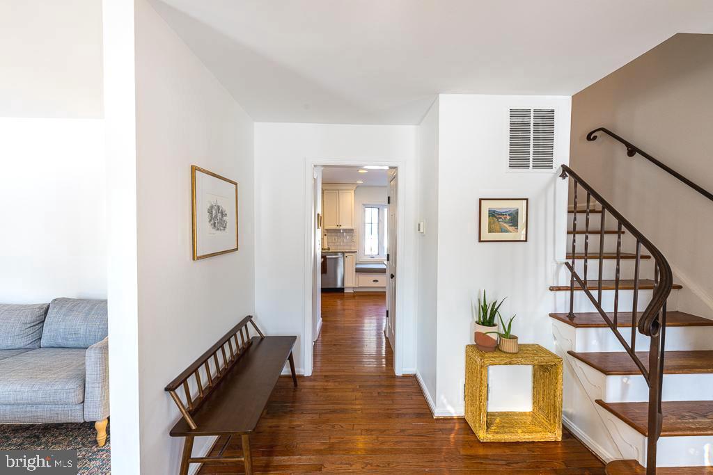 HICKORY GROVE - Residential