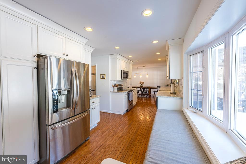 HICKORY GROVE - Residential