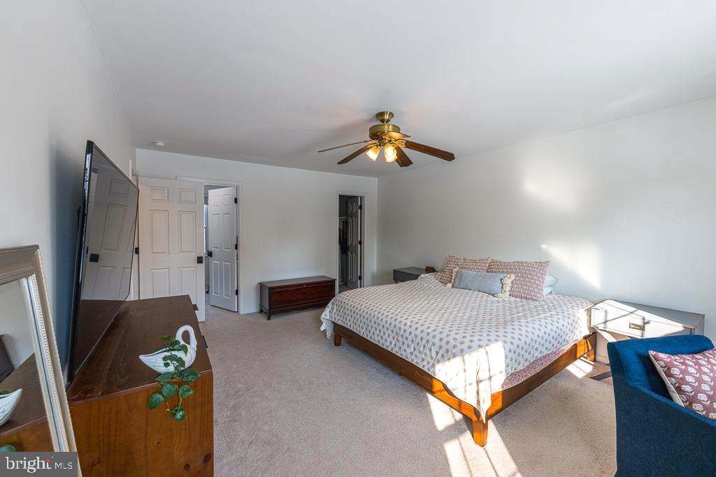 HICKORY GROVE - Residential