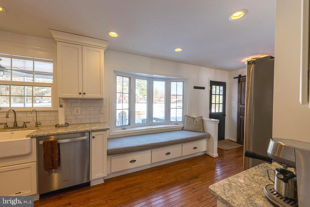 HICKORY GROVE - Residential