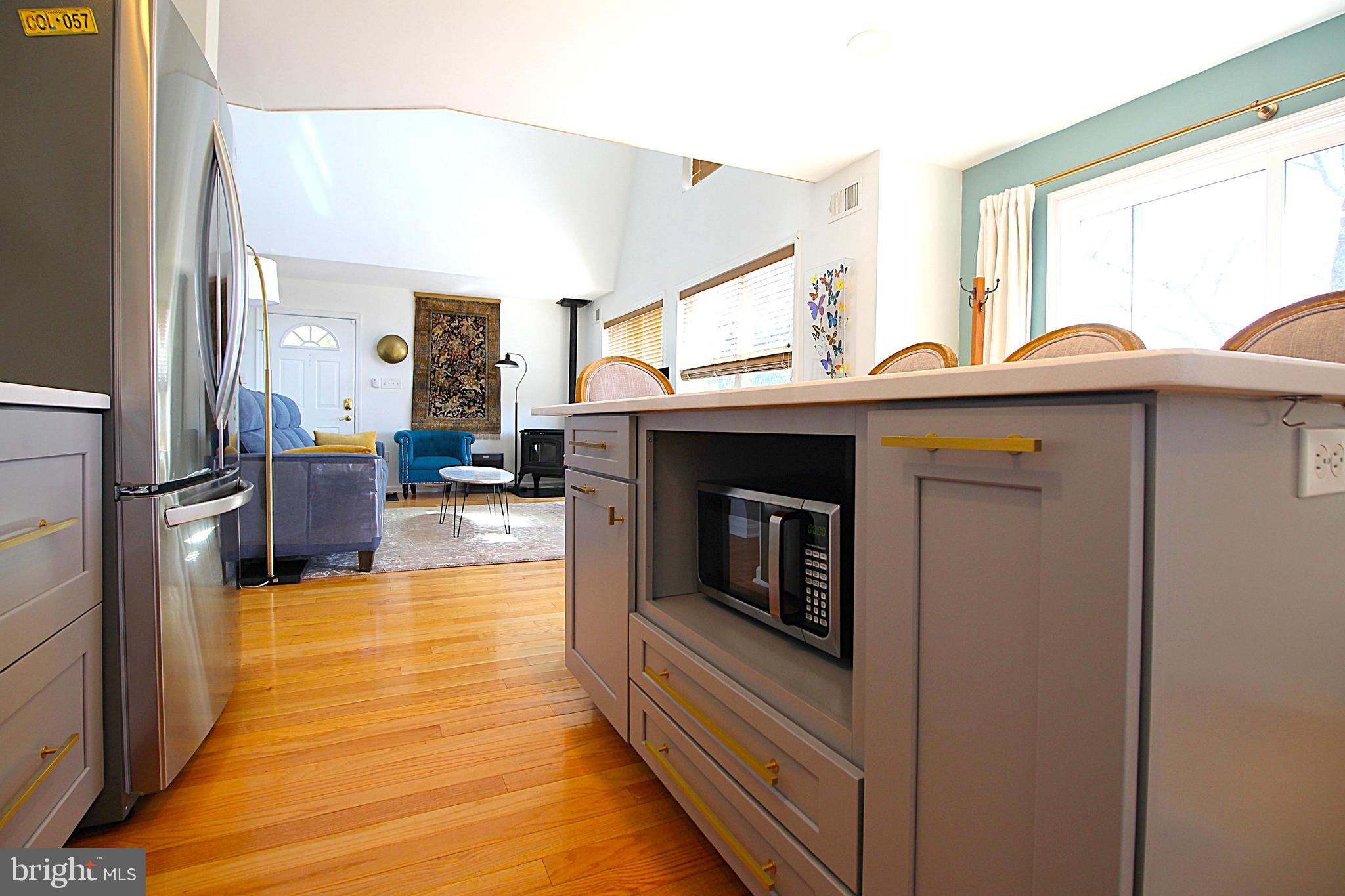 BULL RUN MOUNTAIN ESTATE - Residential Lease