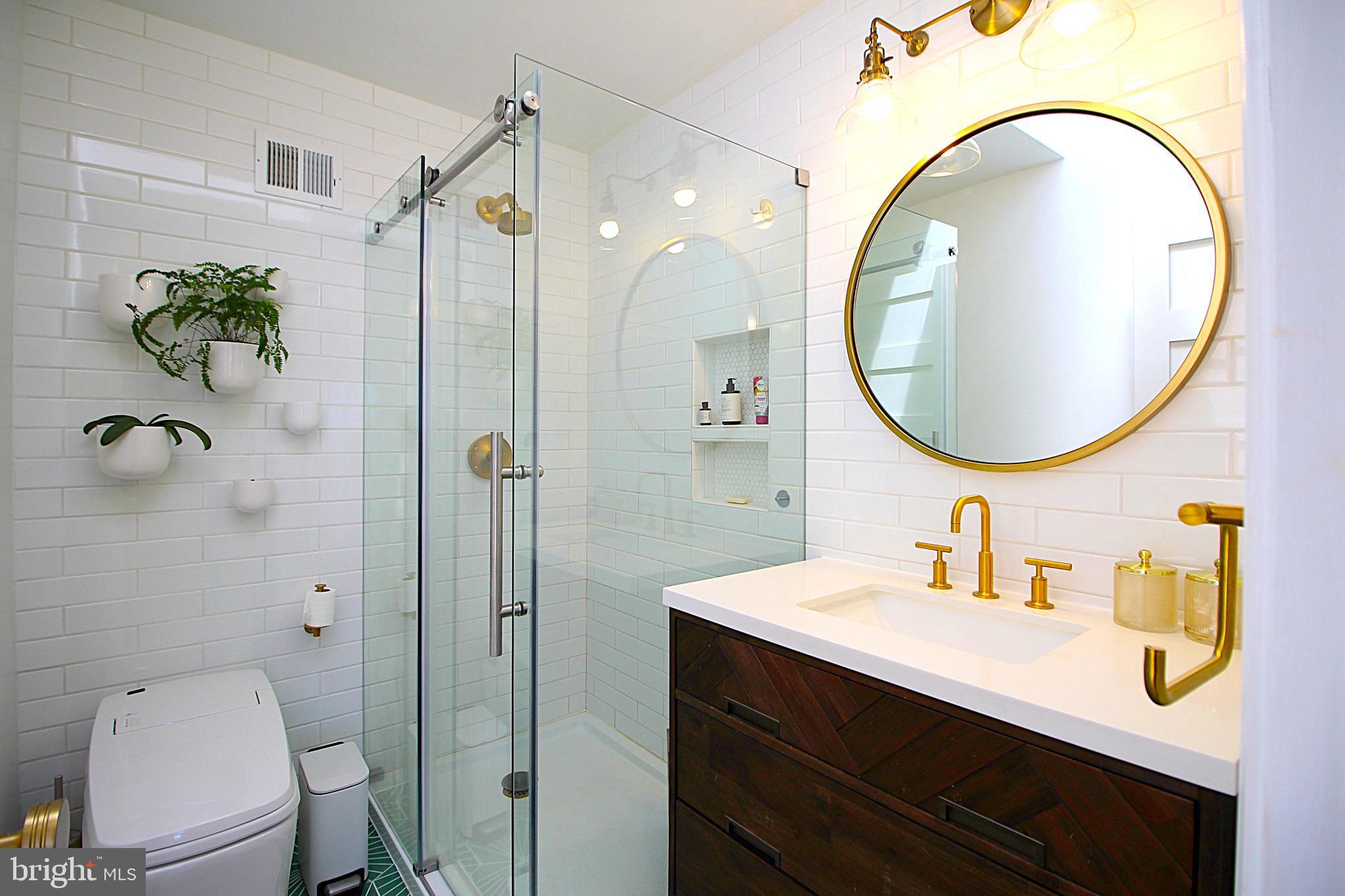 BULL RUN MOUNTAIN ESTATE - Residential Lease