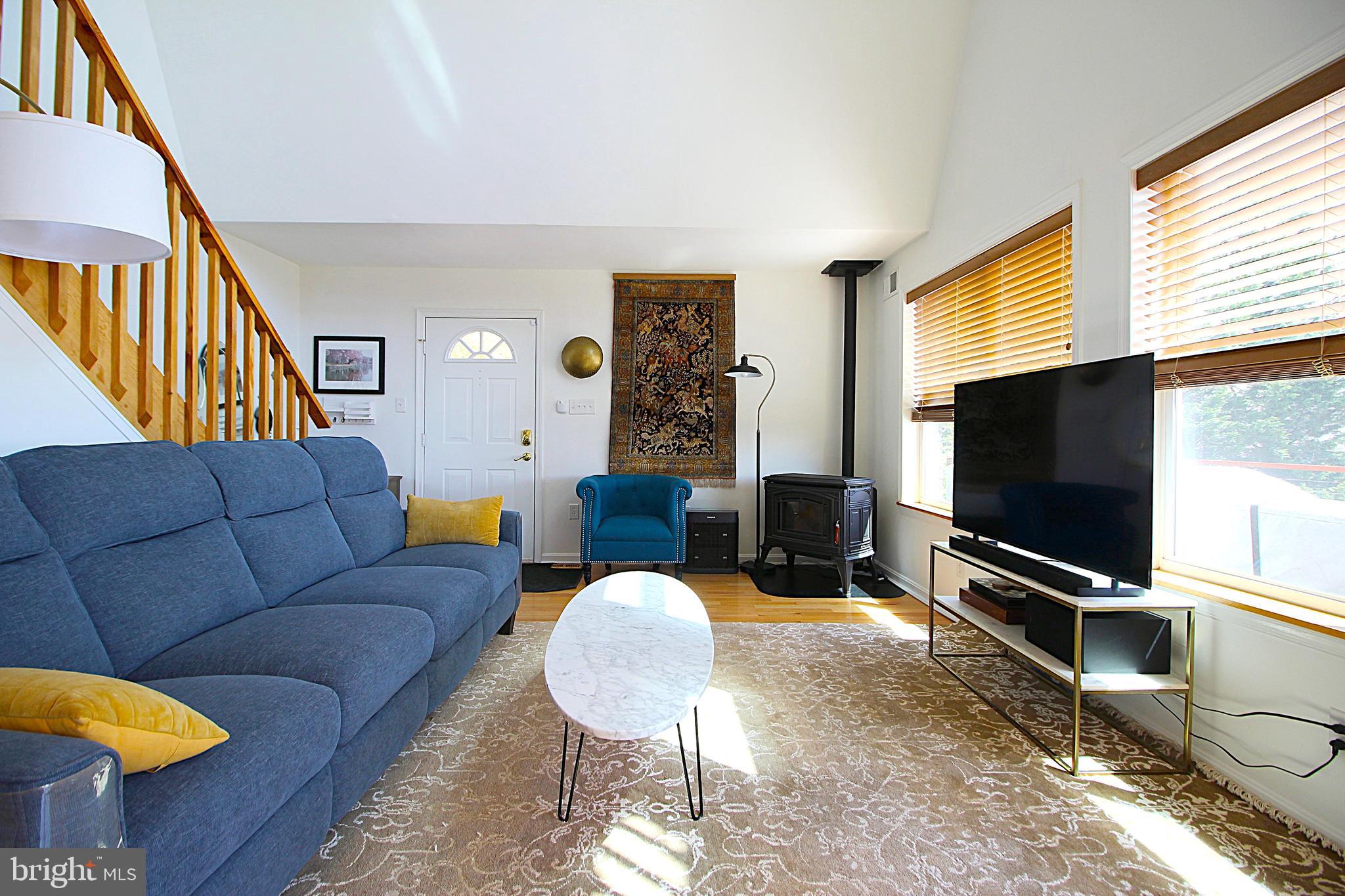 BULL RUN MOUNTAIN ESTATE - Residential Lease