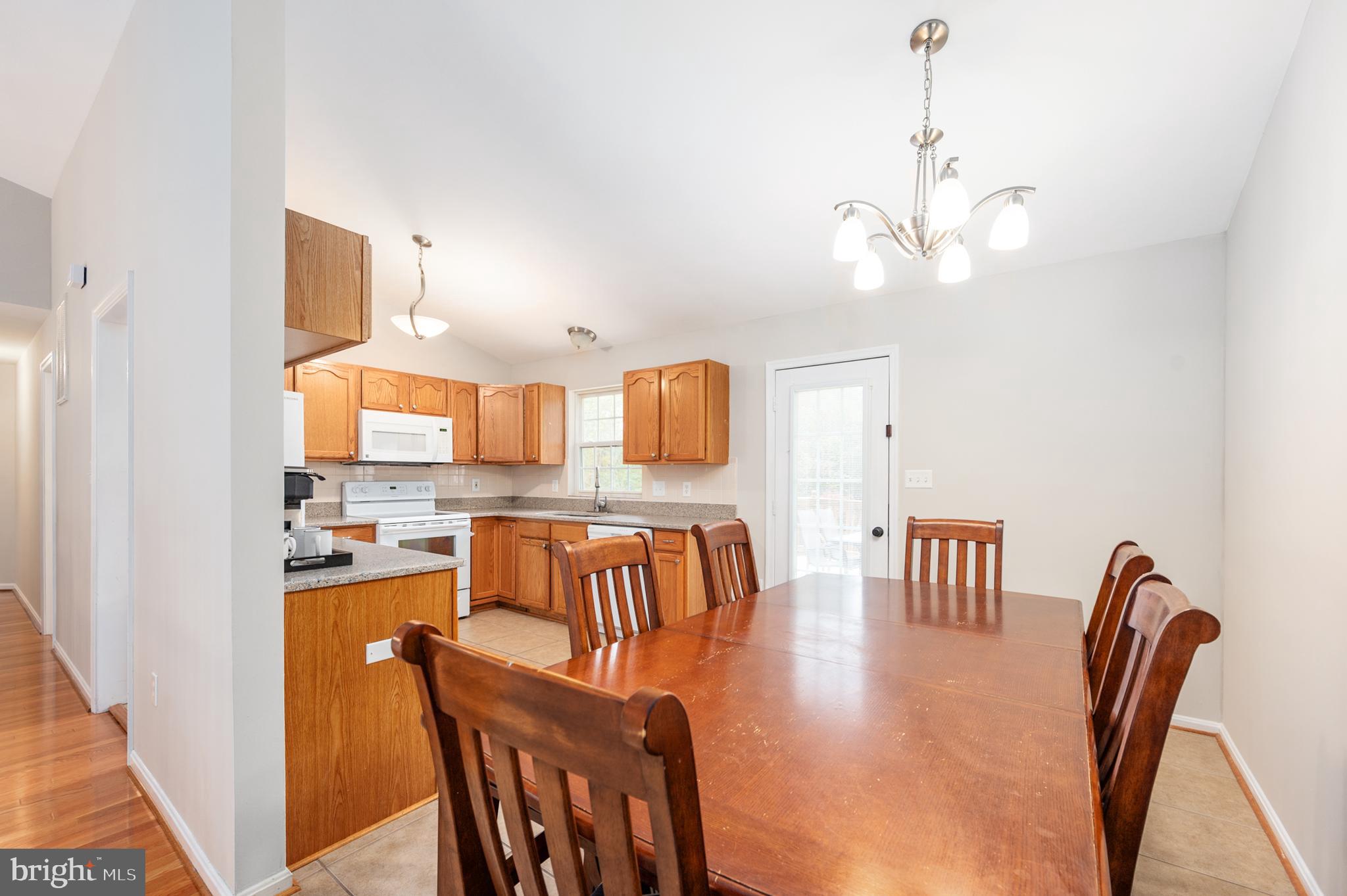 SOUTH OAKS - Residential