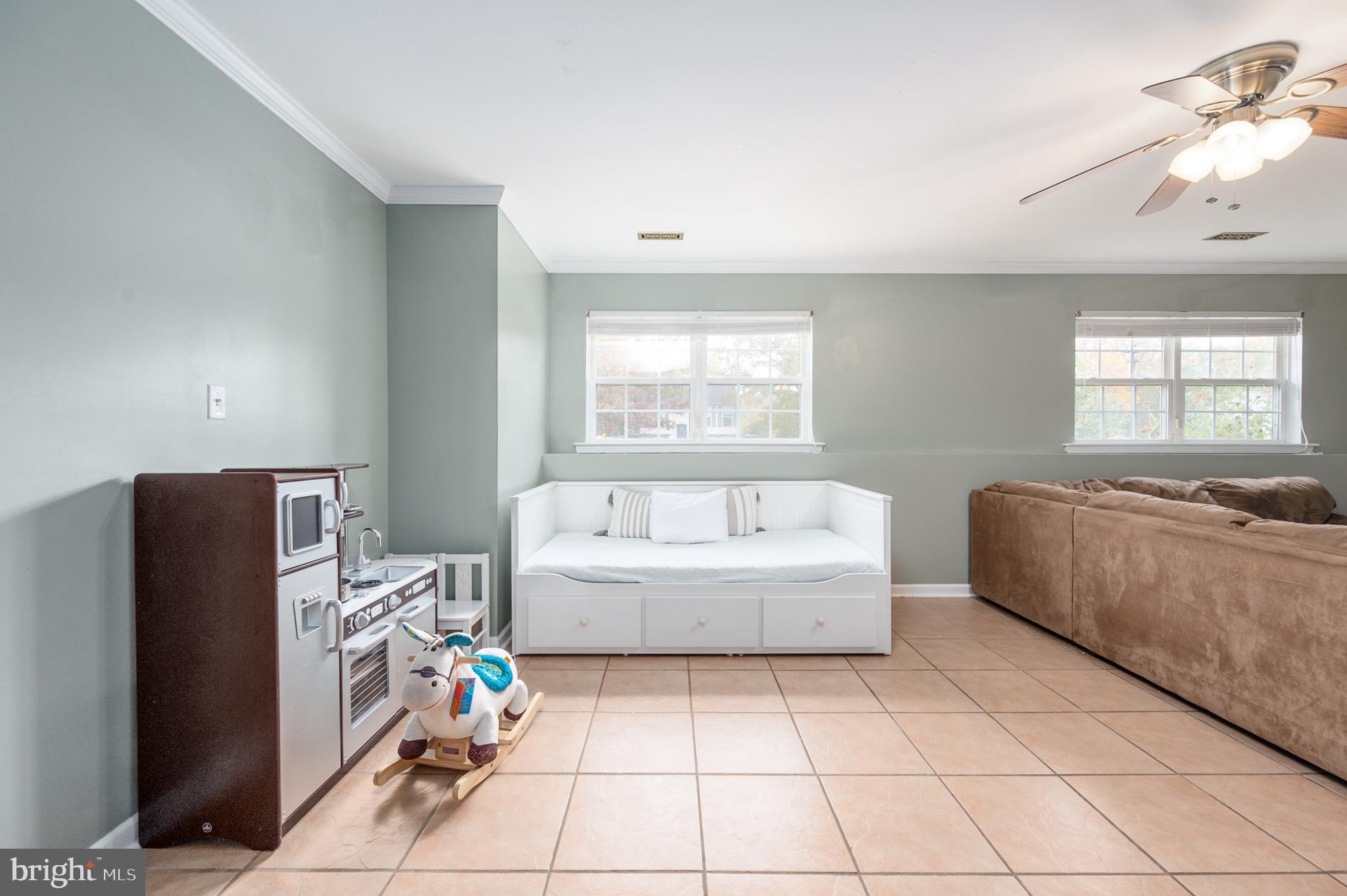 SOUTH OAKS - Residential