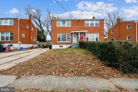 Photo of 3407 Floral Street, SILVER SPRING, MD 20902 (MLS # MDMC2210504)
