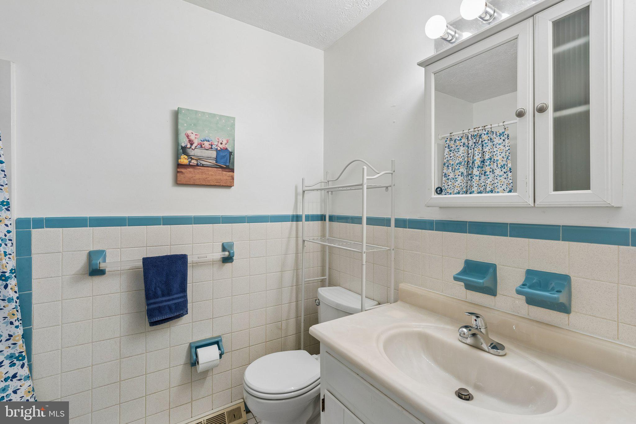 UPLAND VIL - Residential