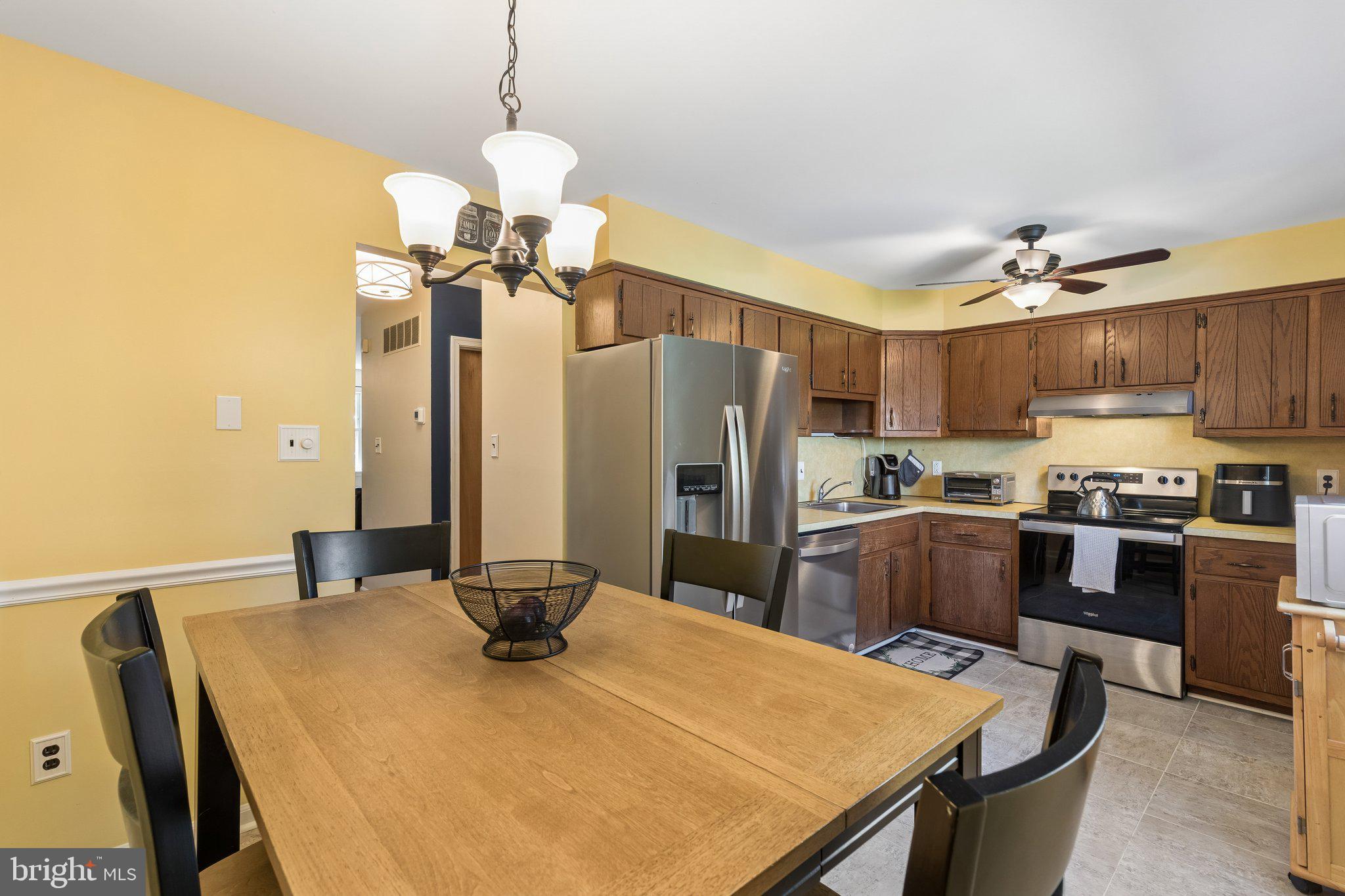 UPLAND VIL - Residential