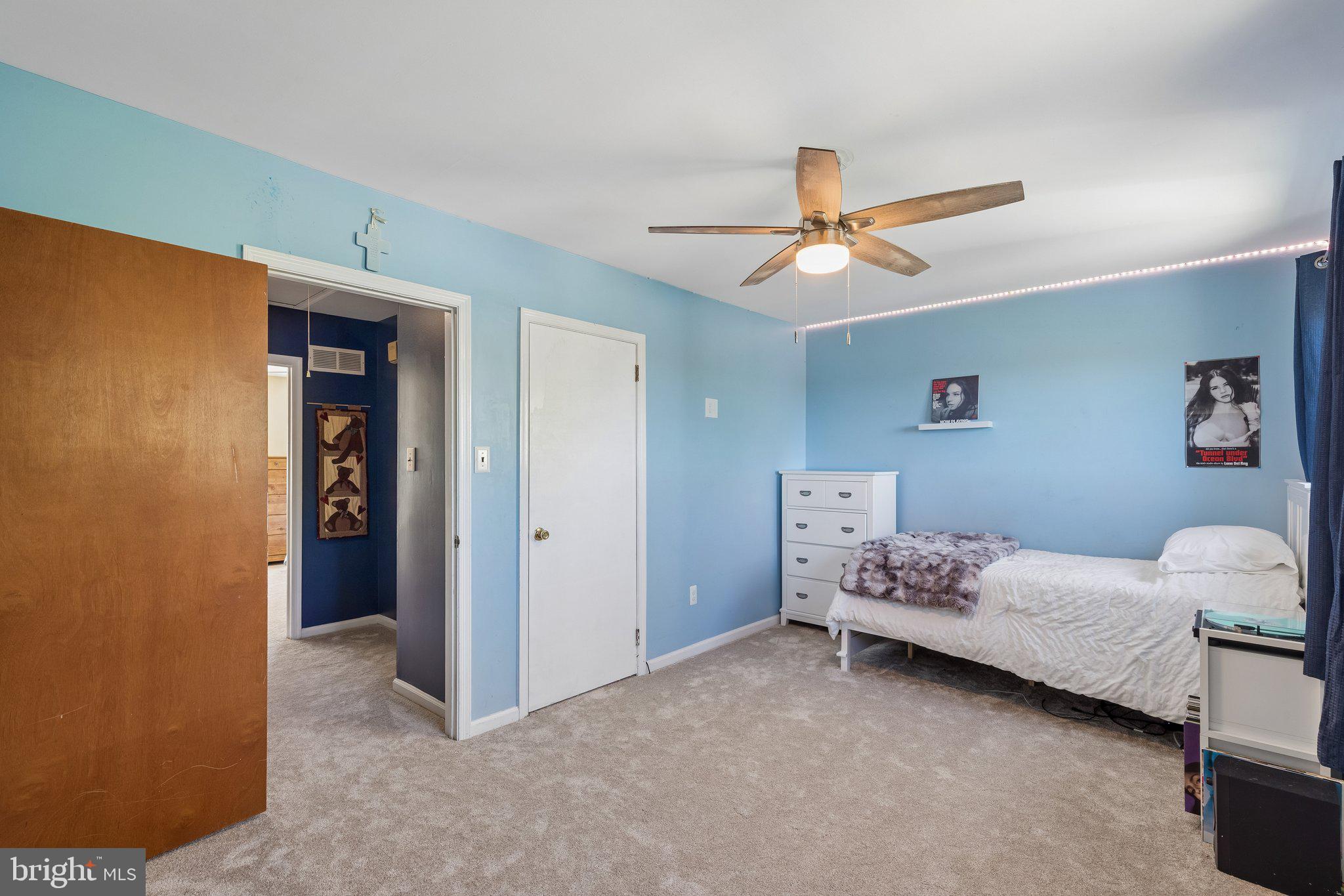 UPLAND VIL - Residential