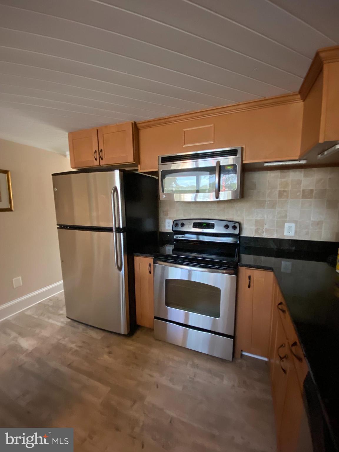 MAGOTHY BEACH - Residential Lease