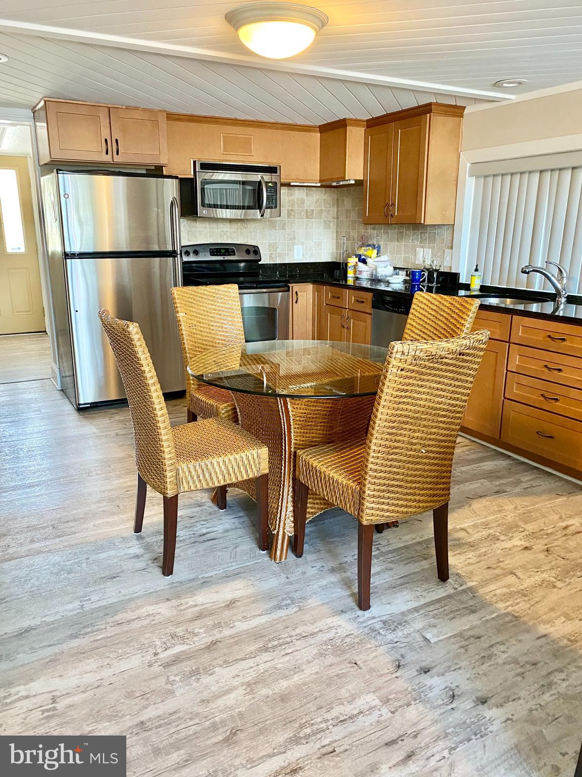 MAGOTHY BEACH - Residential Lease