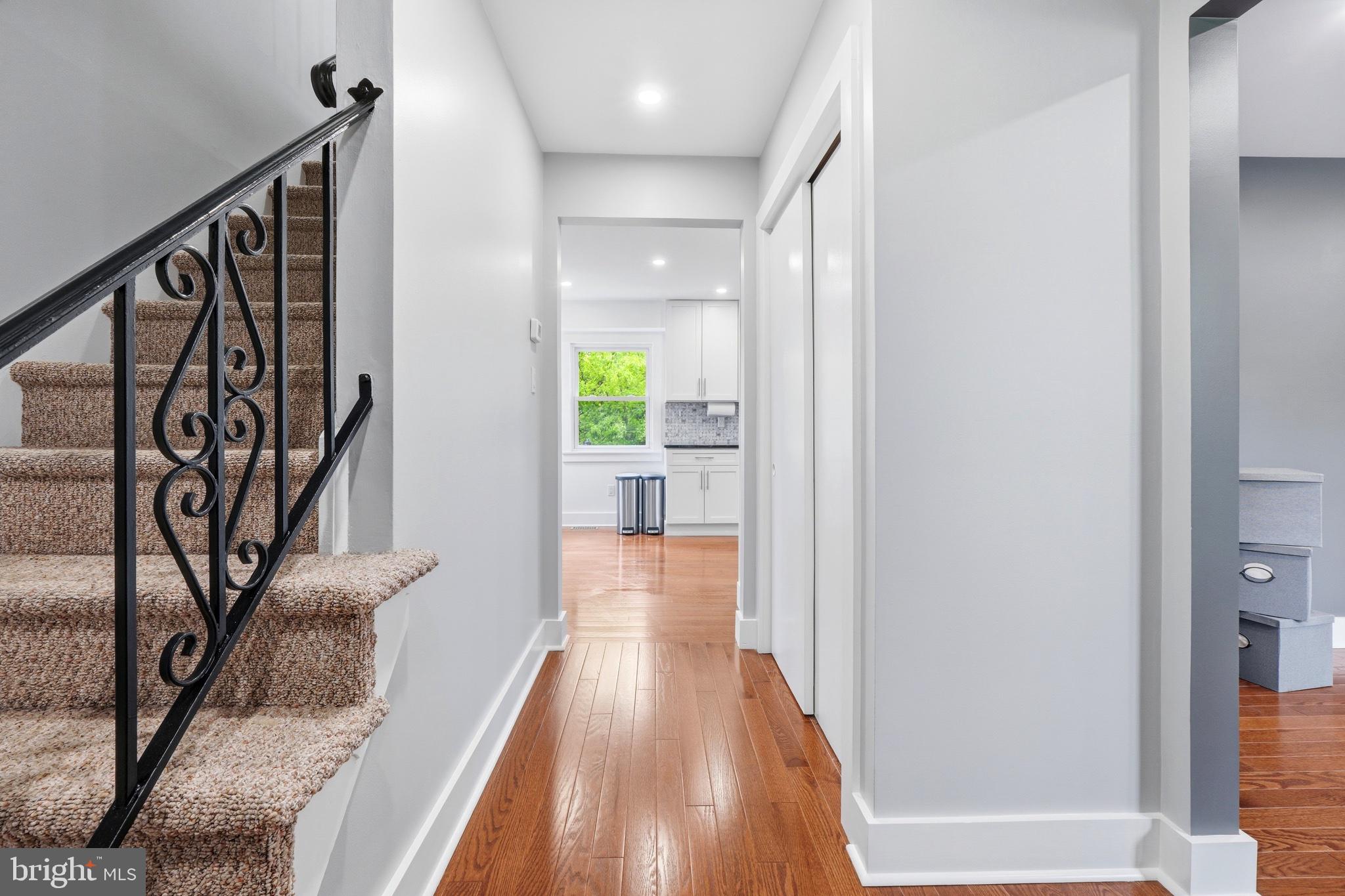 118 KINGSDALE AVENUE