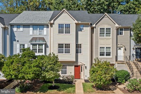 7232 MAHOGANY DRIVE 5 LANDOVER MD 20785