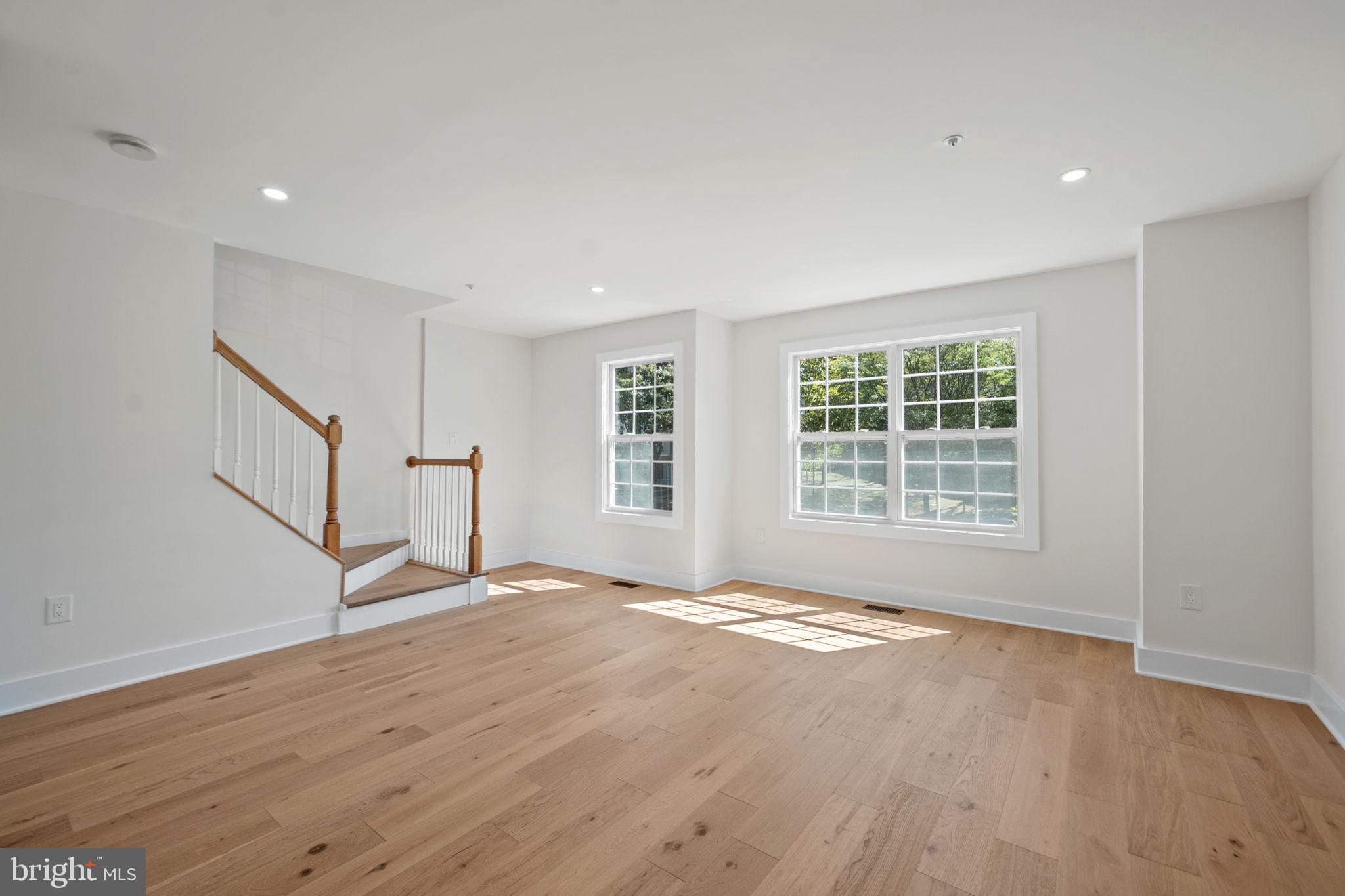 7232 MAHOGANY DRIVE 5