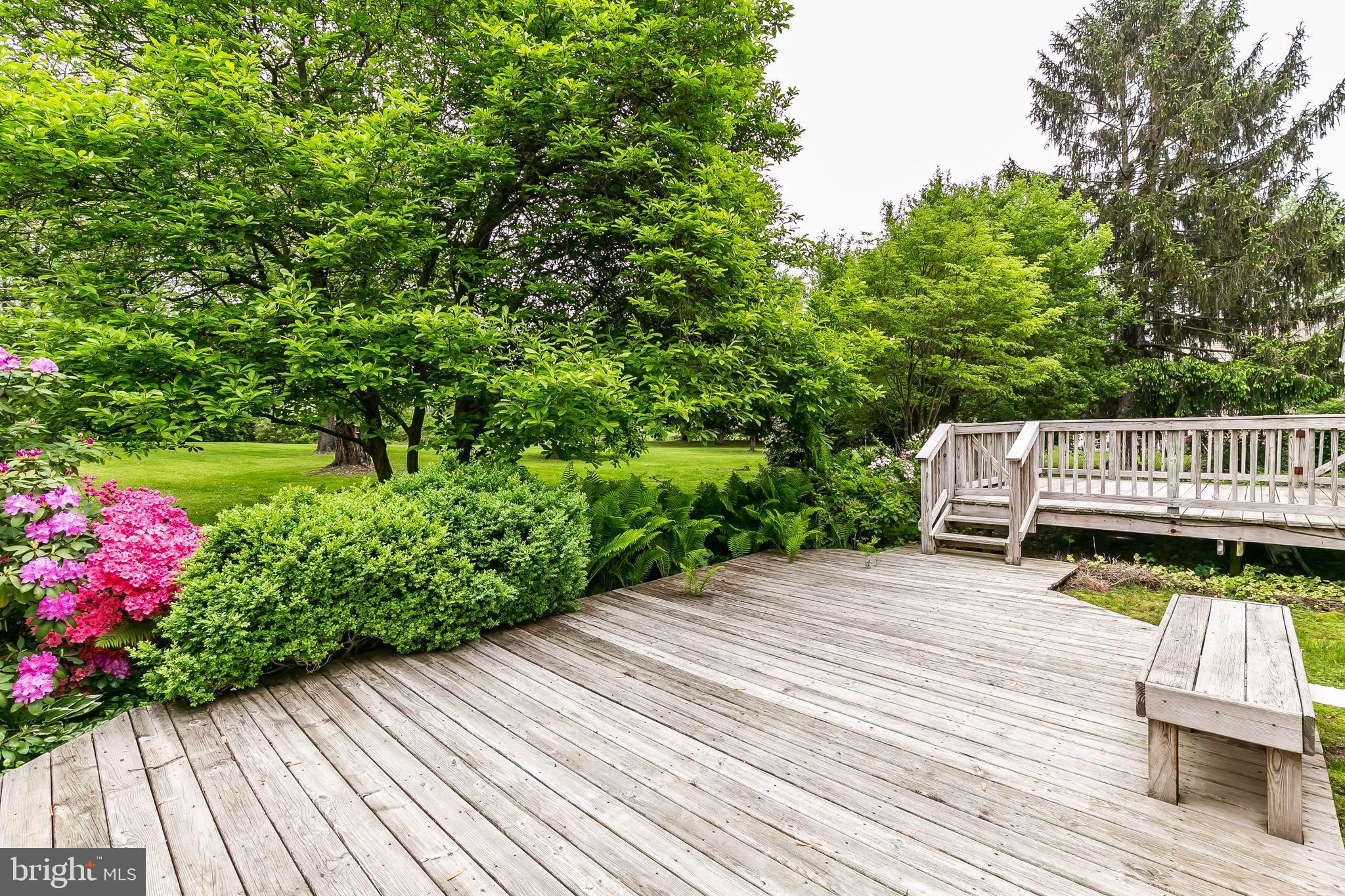 ROCHELLE MEADOWS - Residential