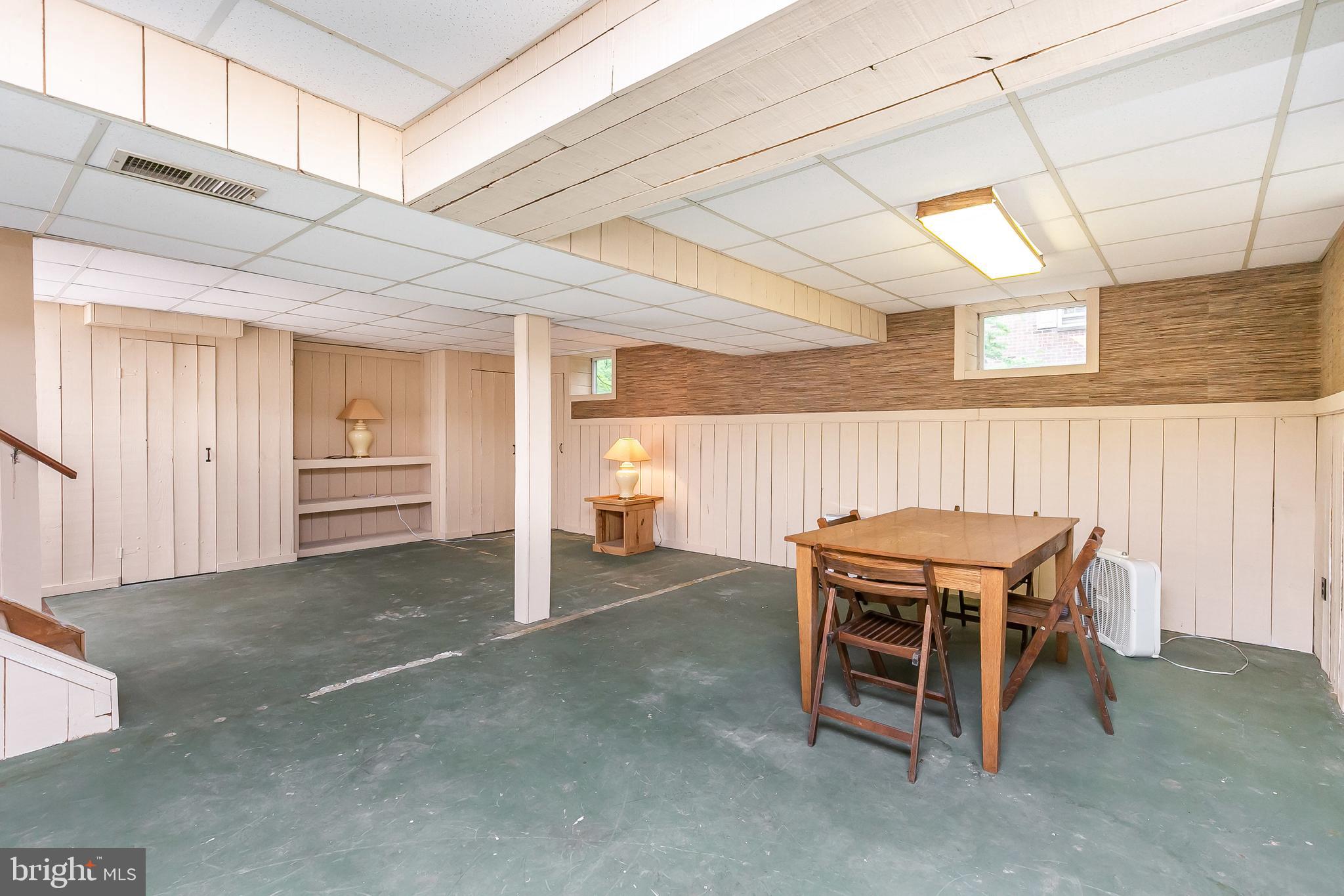 ROCHELLE MEADOWS - Residential