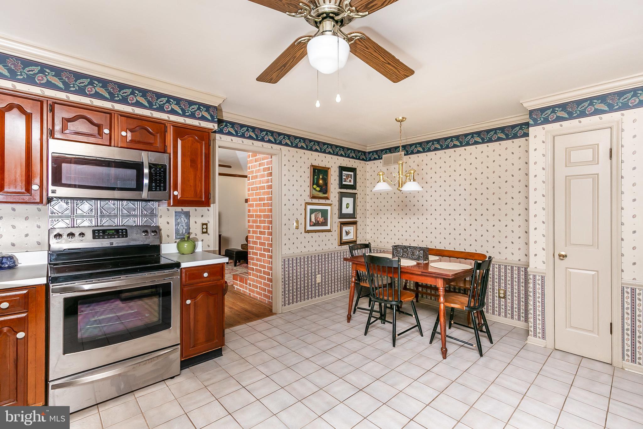 ROCHELLE MEADOWS - Residential