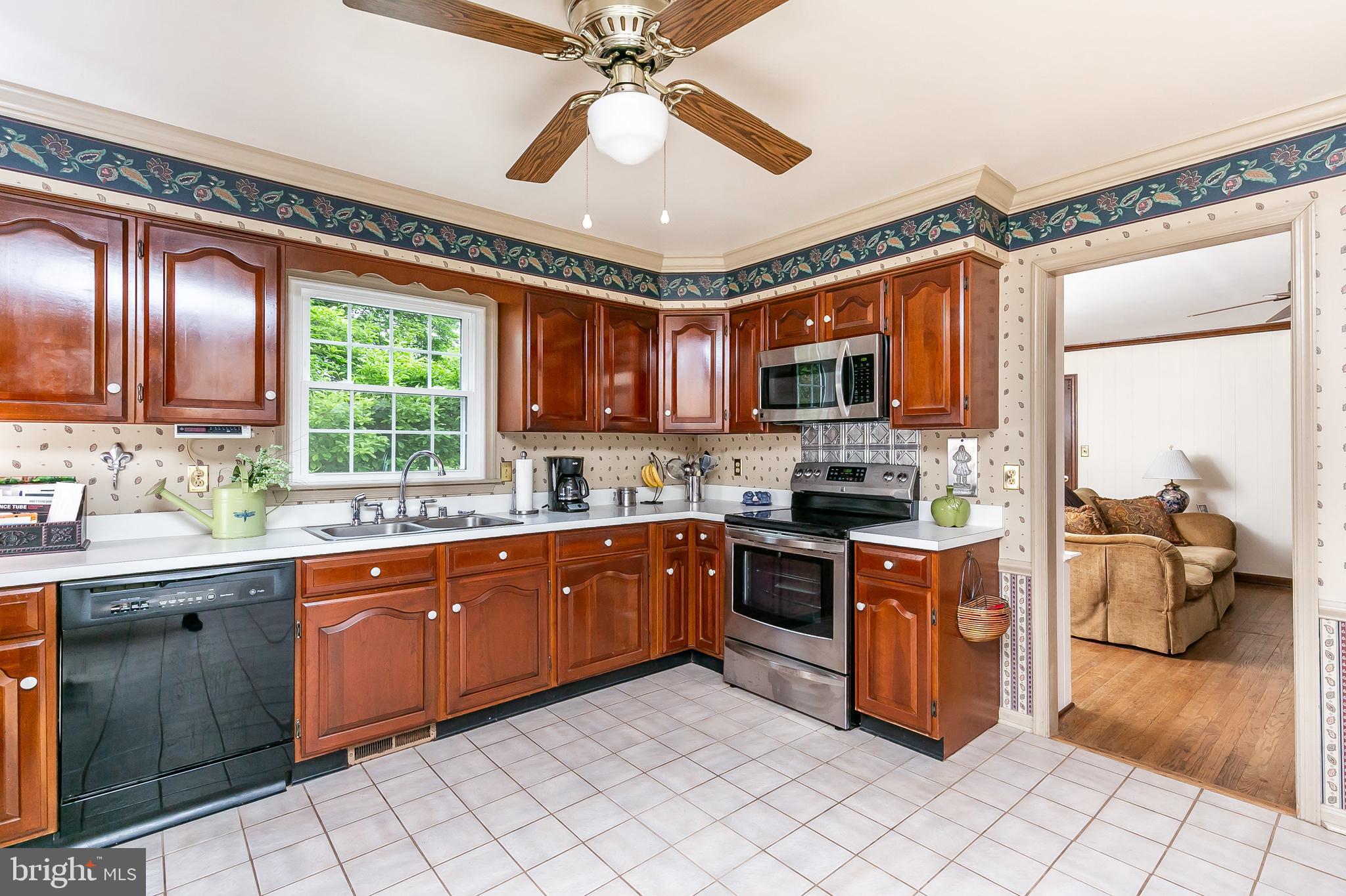 ROCHELLE MEADOWS - Residential