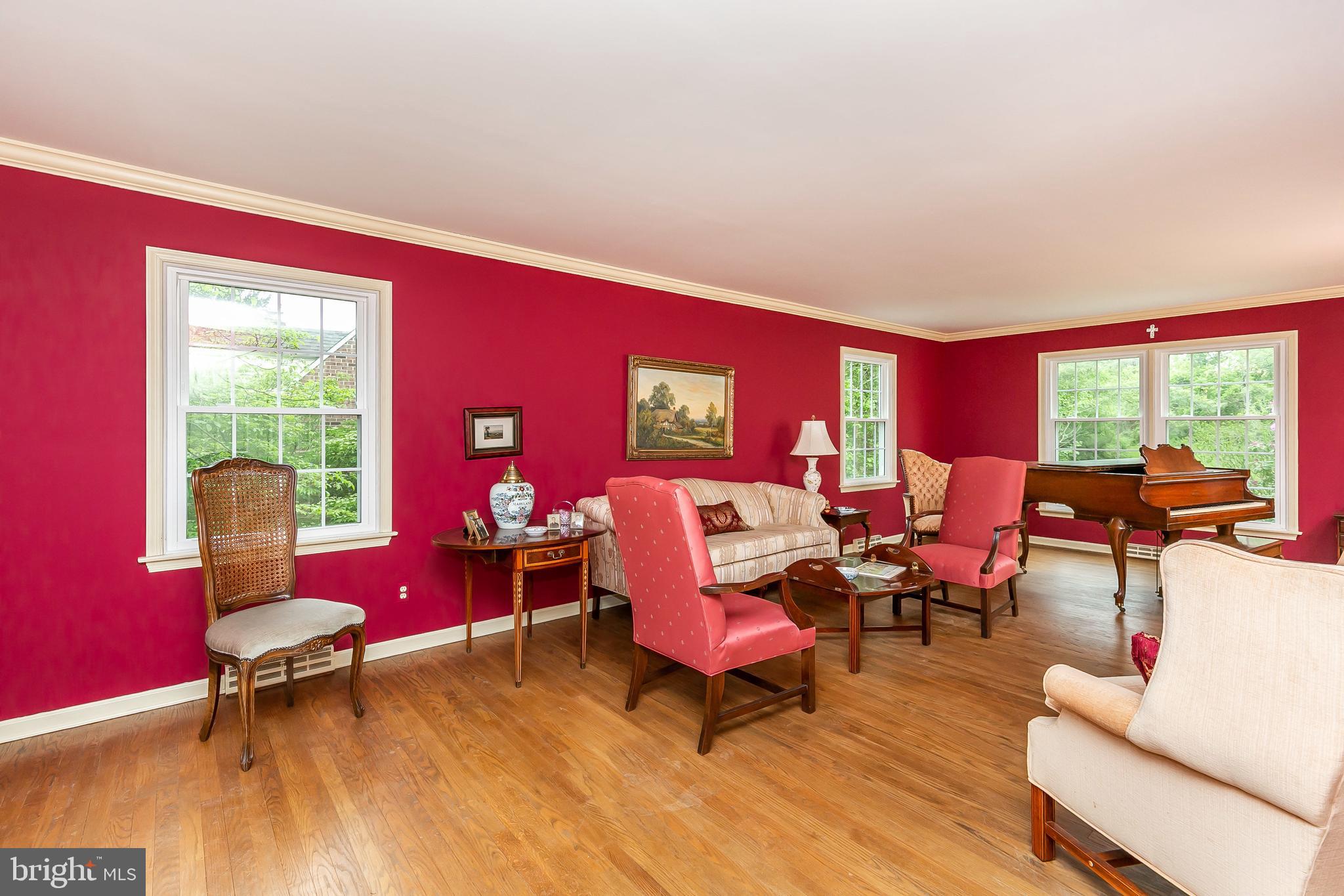 ROCHELLE MEADOWS - Residential