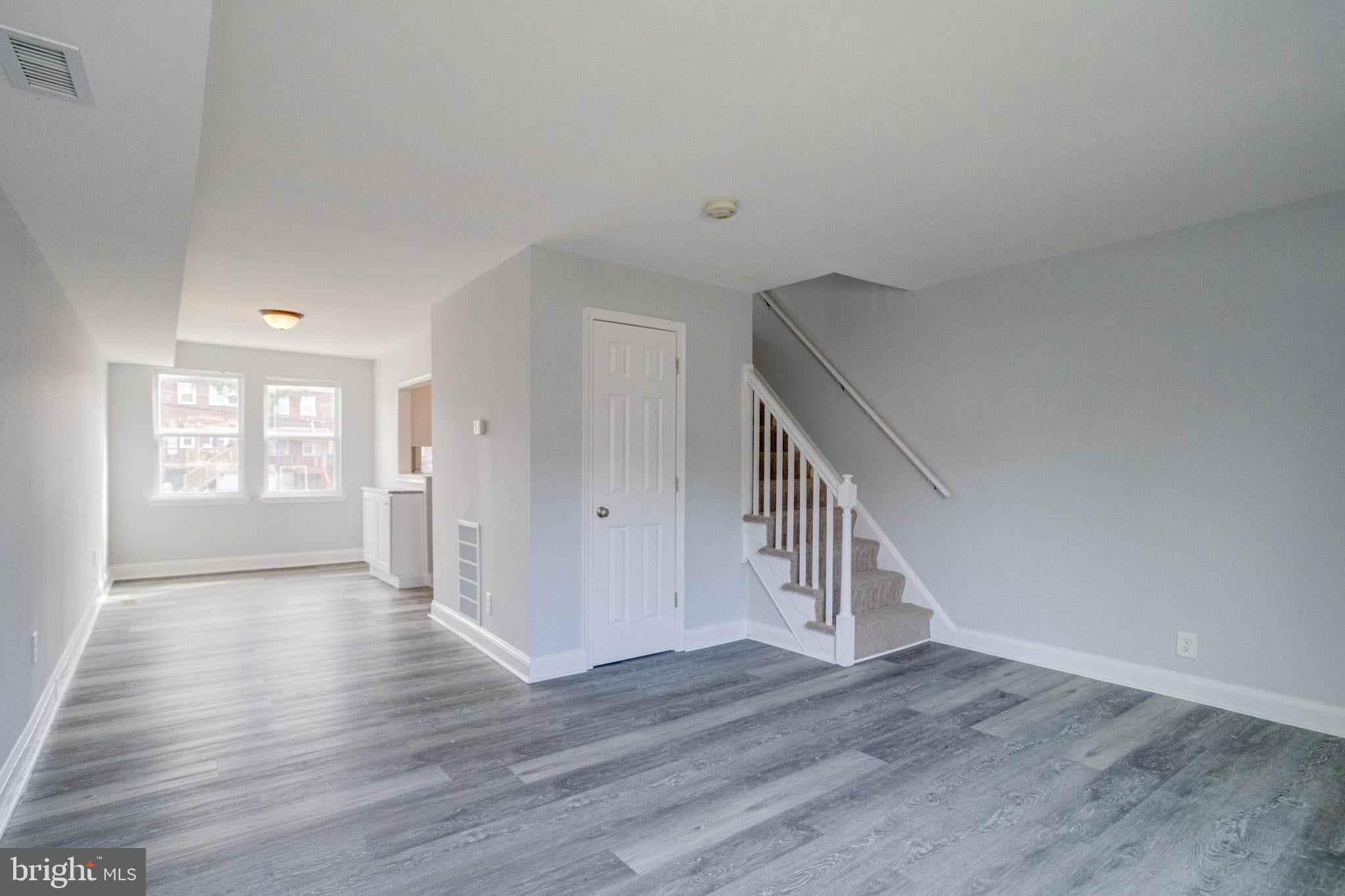 337 ARUNDEL ROAD W