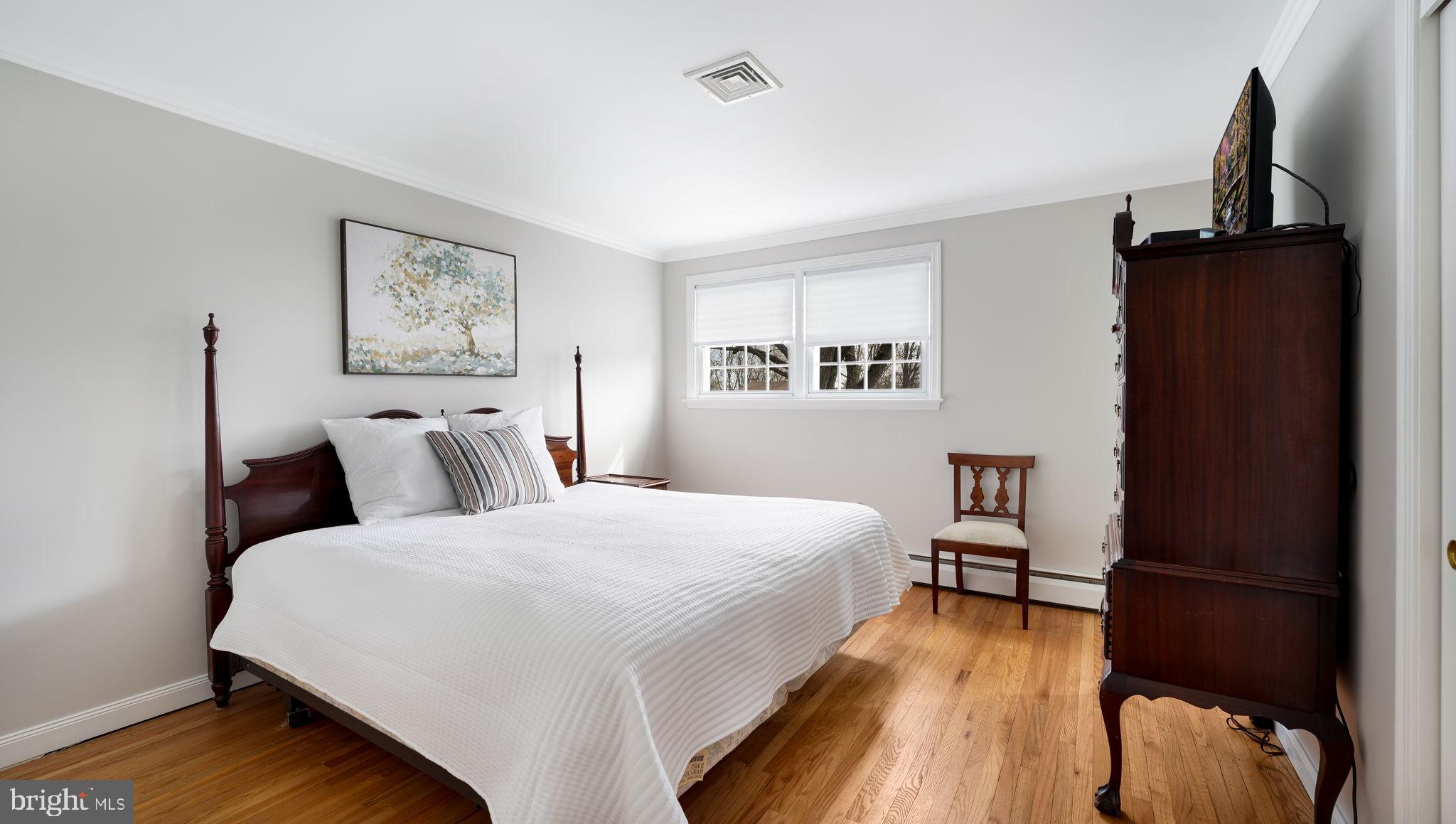 OXBOW MDWS - Residential