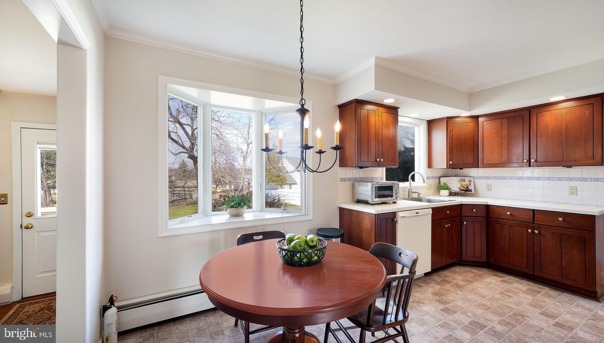 OXBOW MDWS - Residential