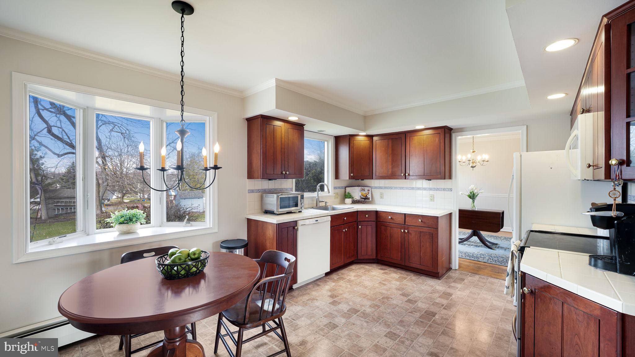 OXBOW MDWS - Residential