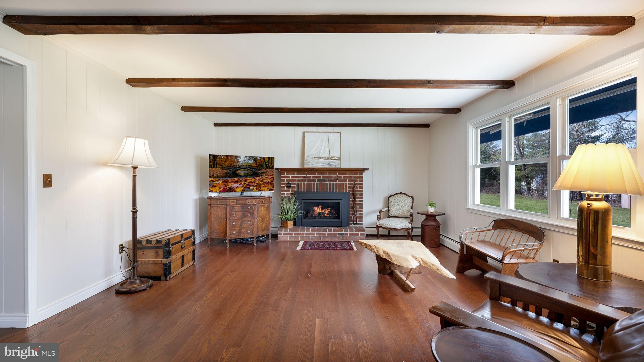 OXBOW MDWS - Residential