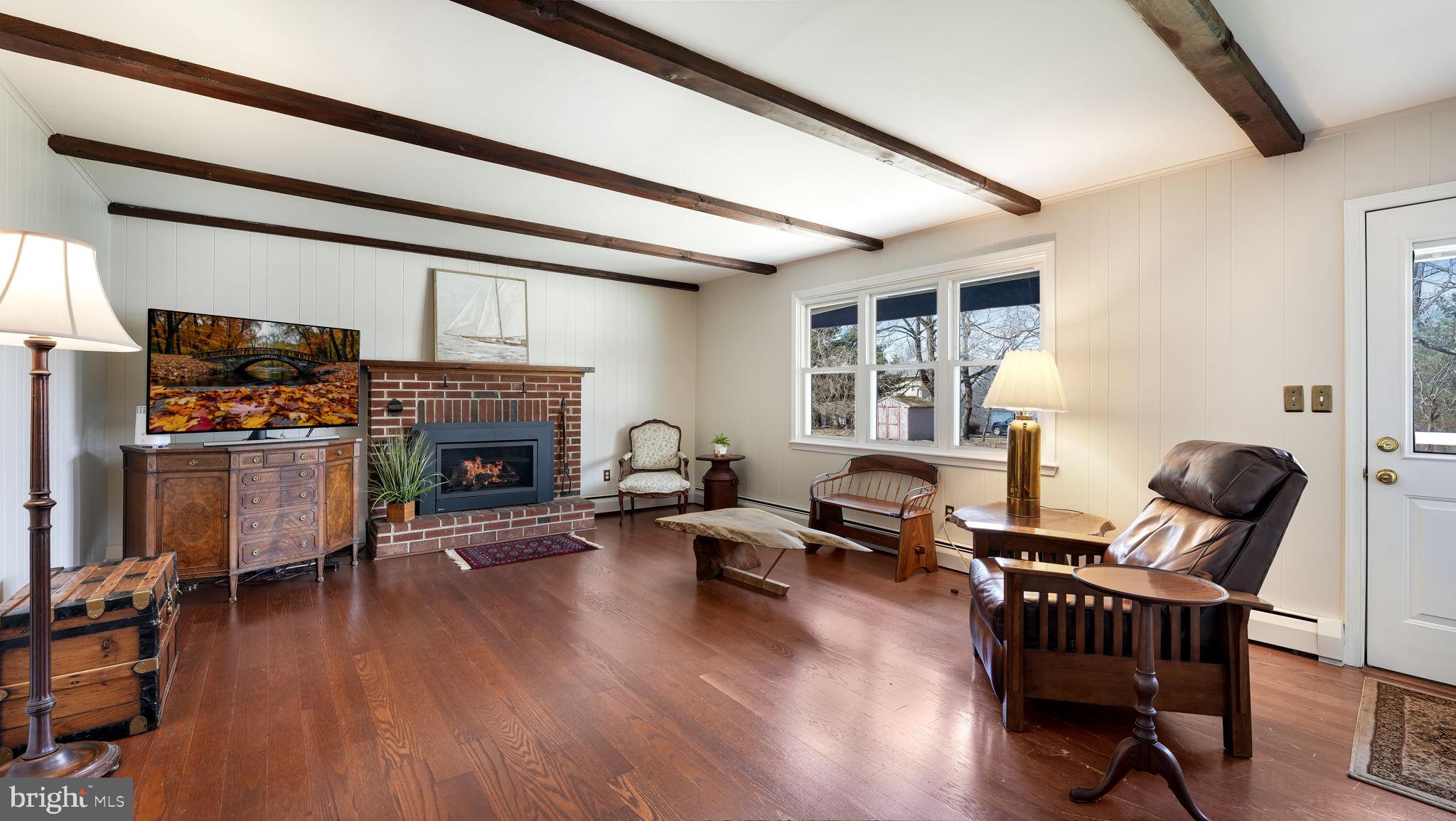 OXBOW MDWS - Residential