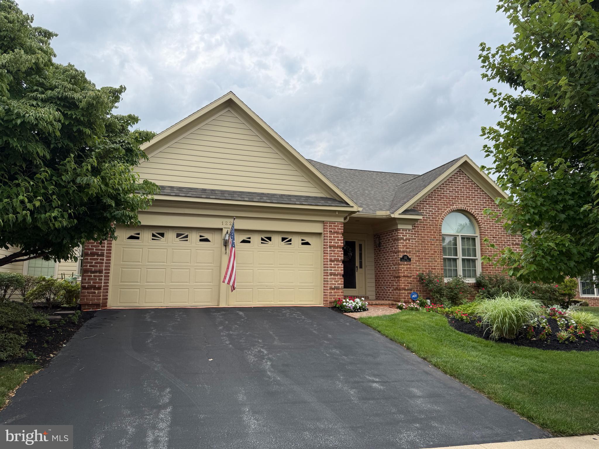 122 ALMOND DRIVE