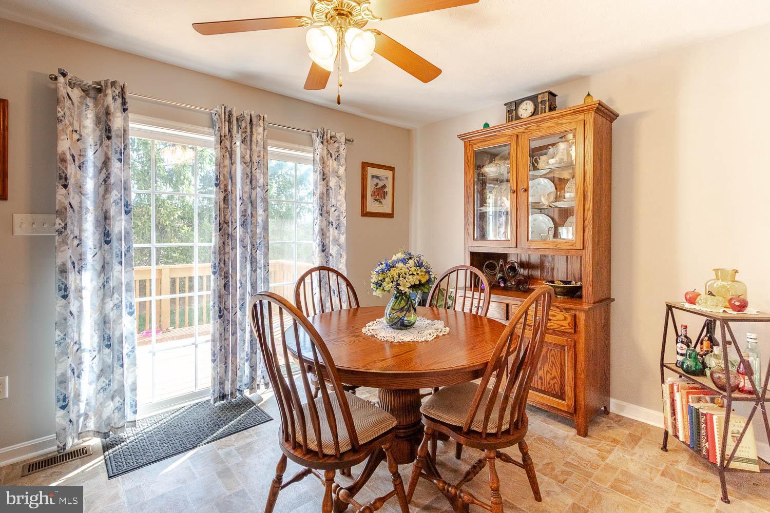 LEXINGTON PLACE - Residential