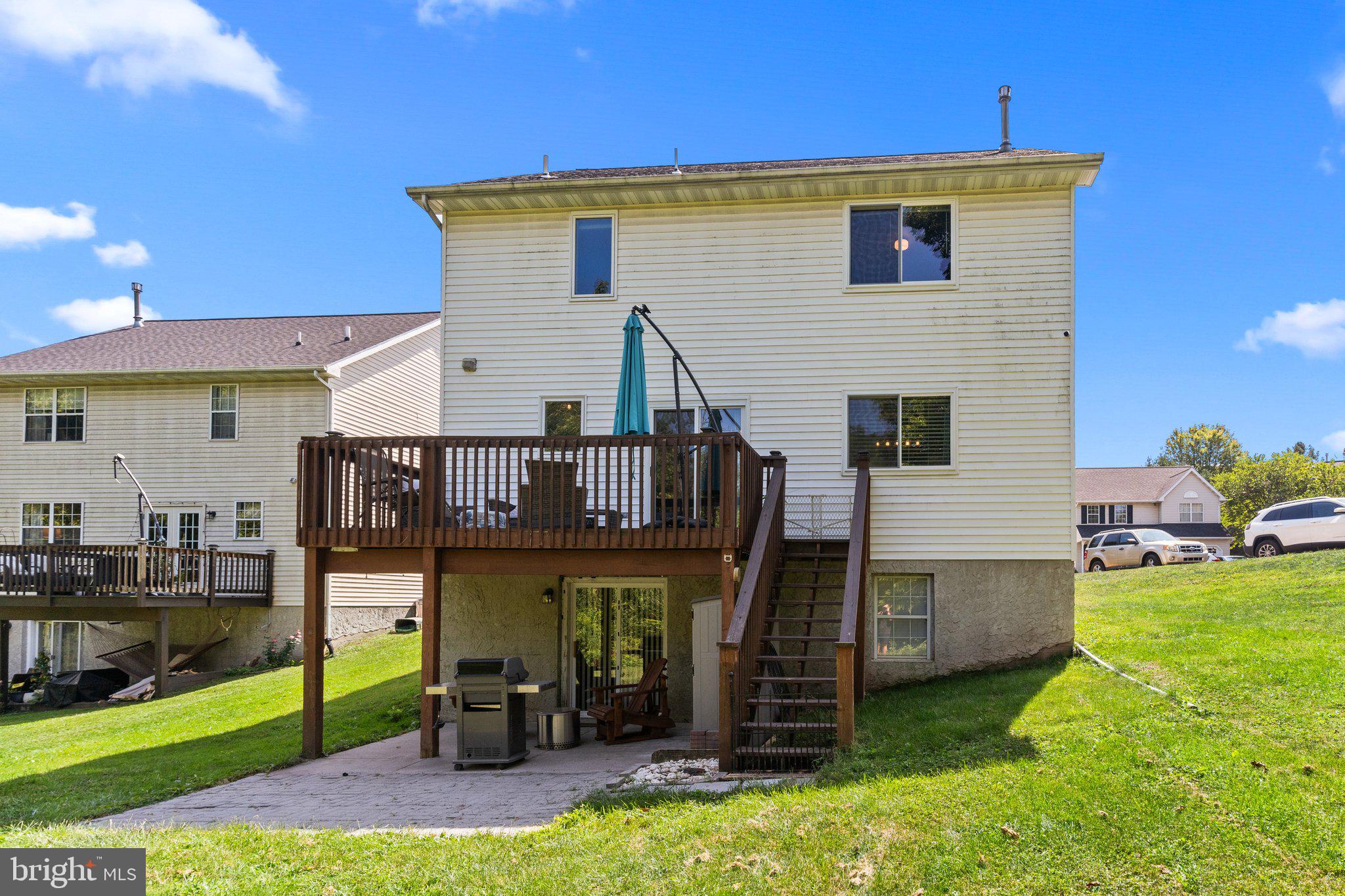 SANATOGA COMMONS - Residential