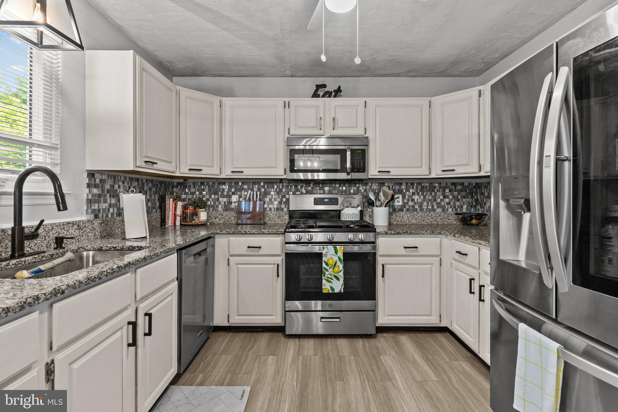 SANATOGA COMMONS - Residential