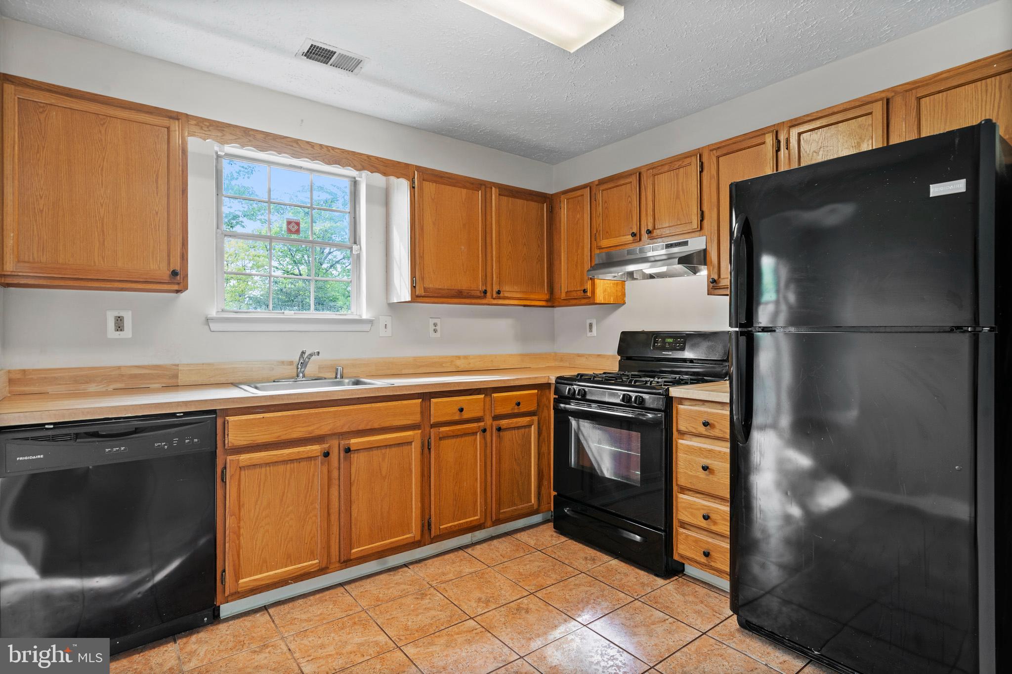 HOMESTEAD-TANGLEWOOD SUB - Residential