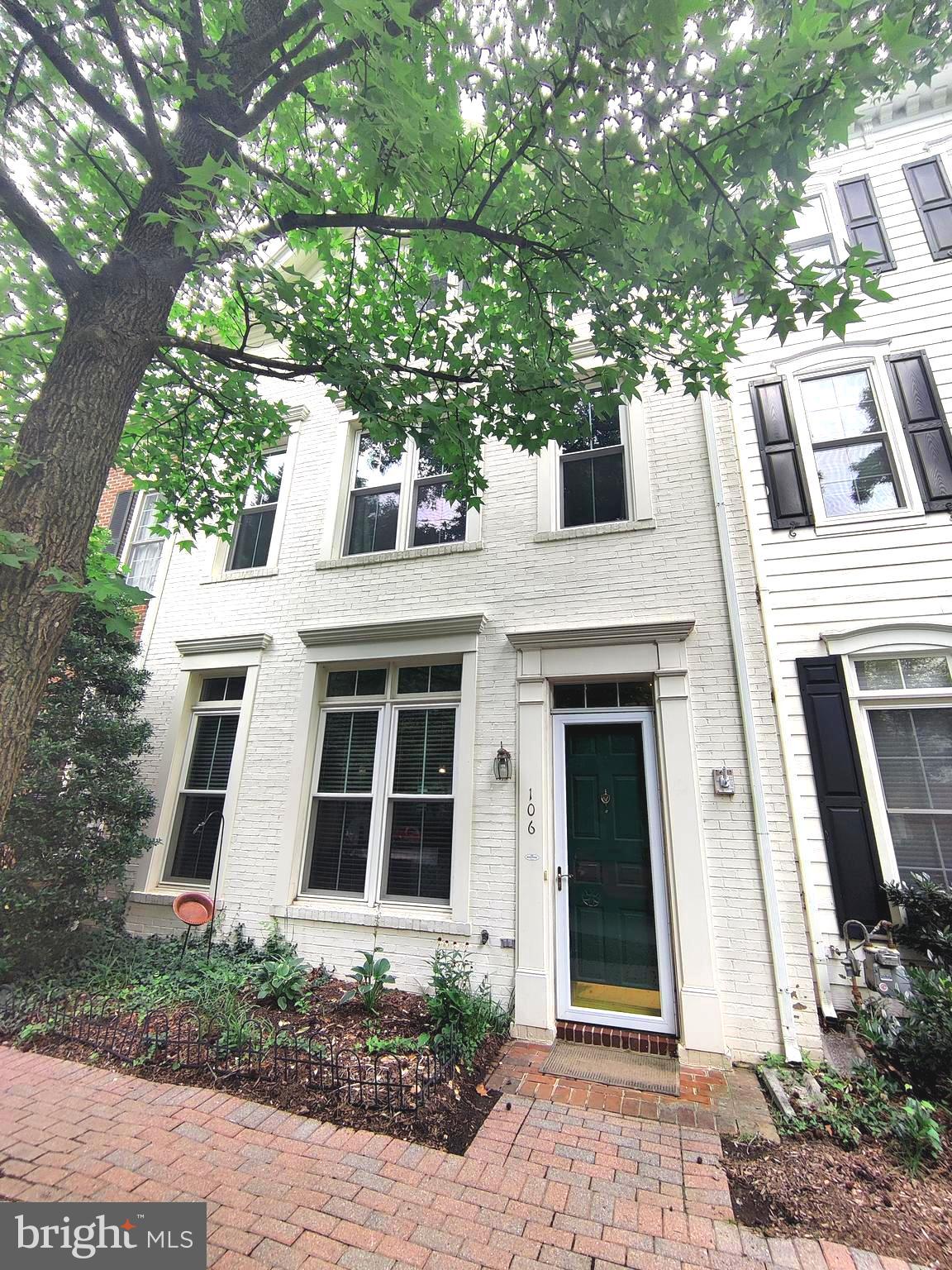 Photo 1 of 16 — 106 GRACE LANE, FALLS CHURCH, VA 22046