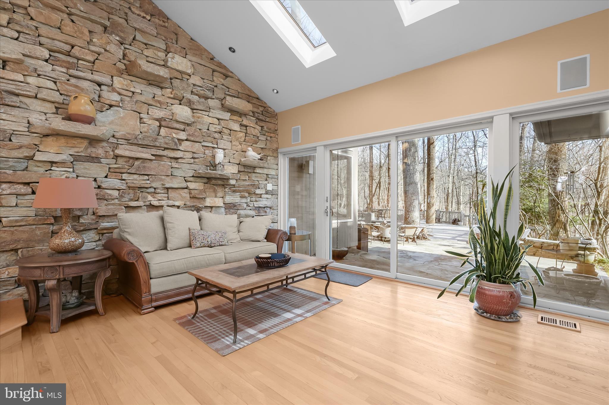 WORTHINGTON VALLEY - Residential